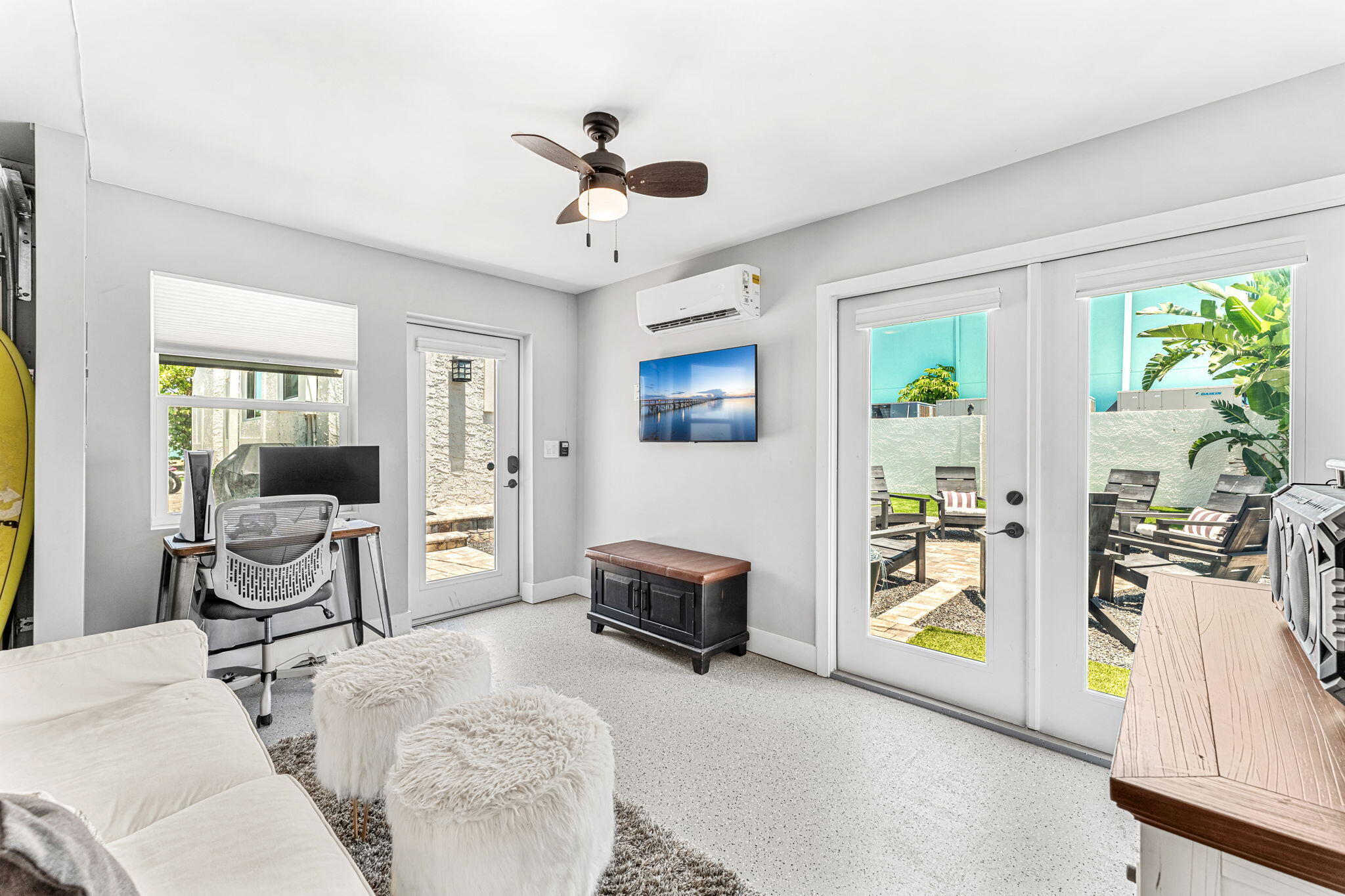 105 3rd Avenue