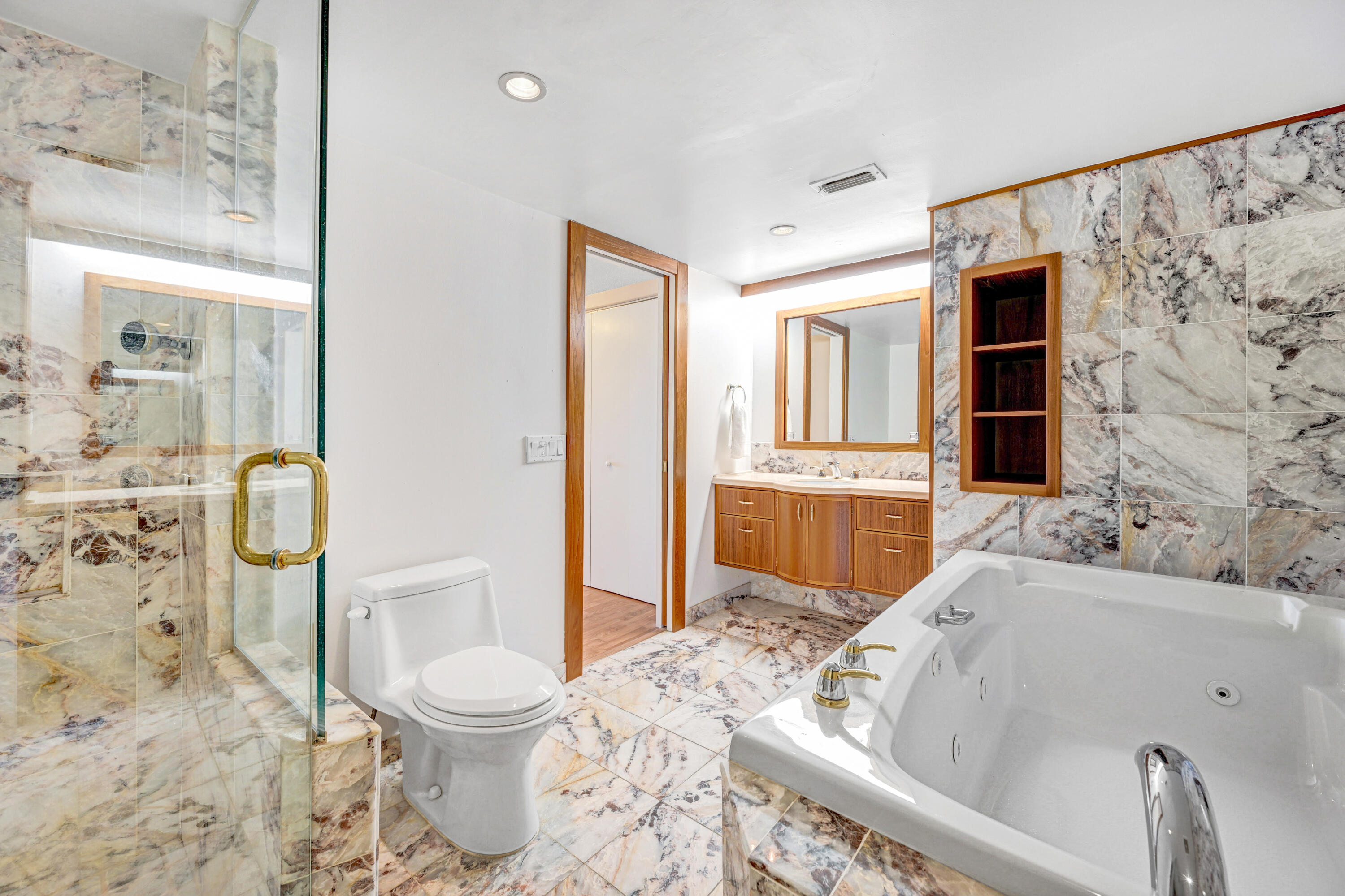 3115 S Atlantic Avenue 404