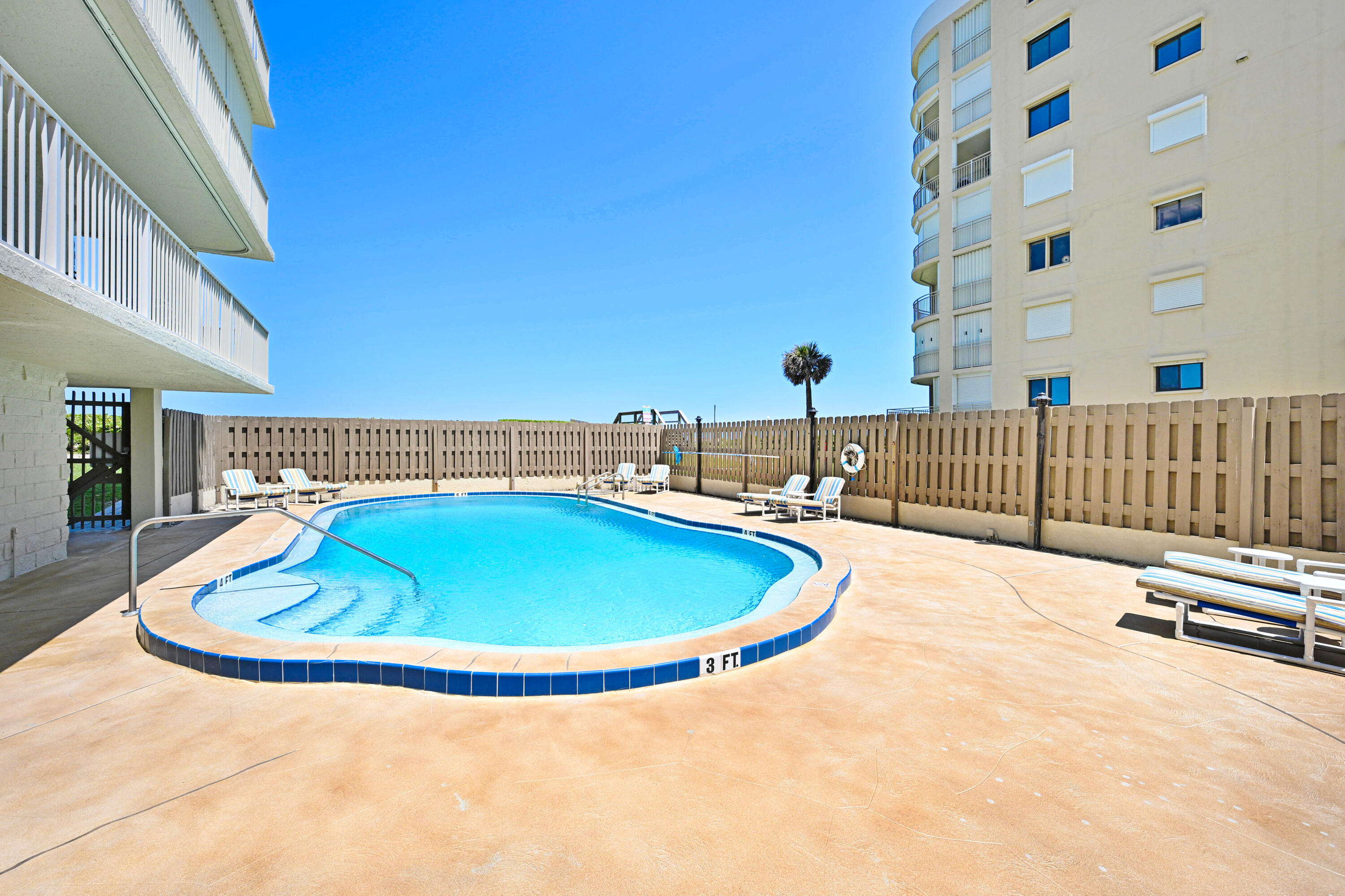 3115 S Atlantic Avenue 404