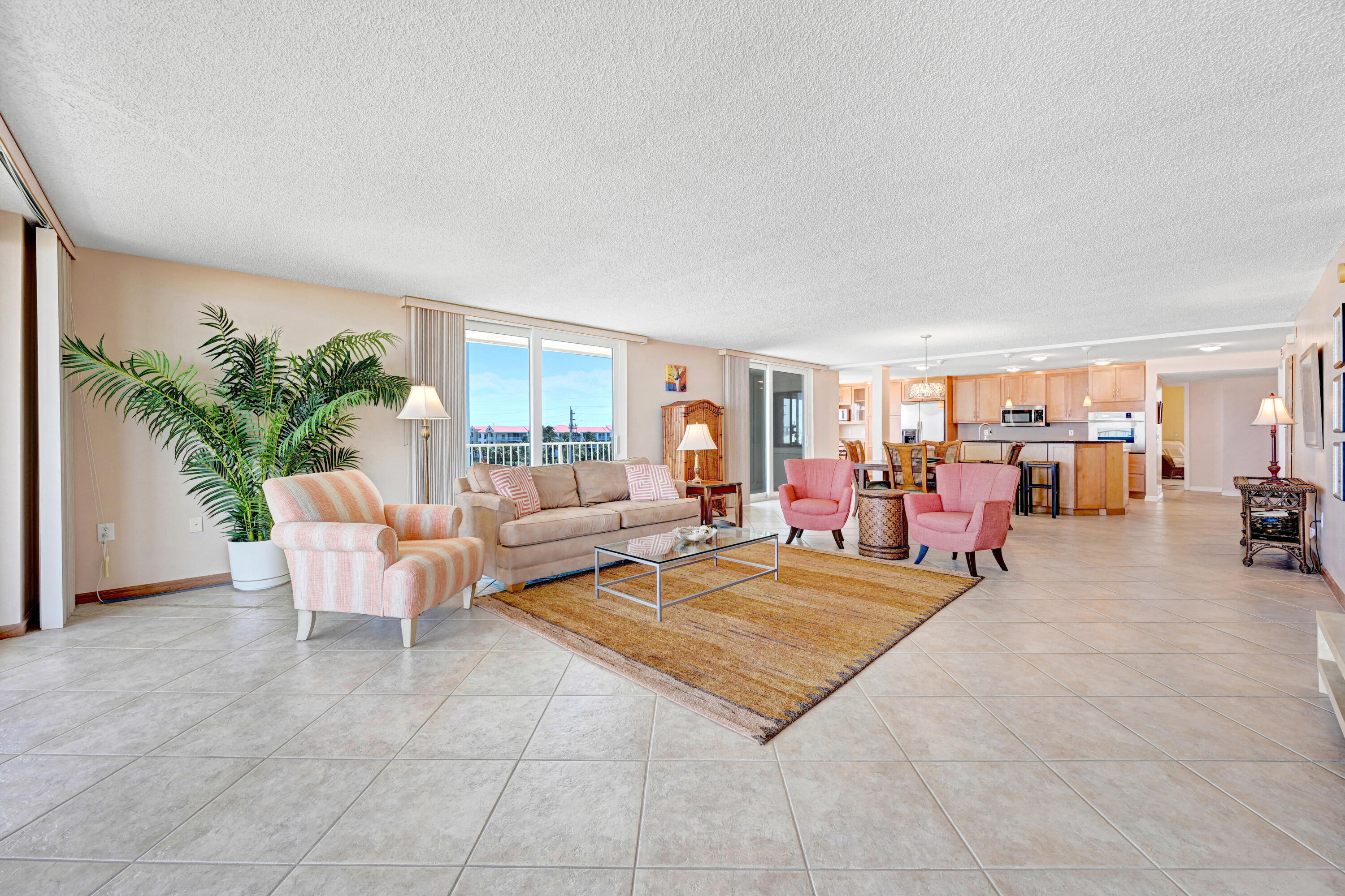 3115 S Atlantic Avenue 404
