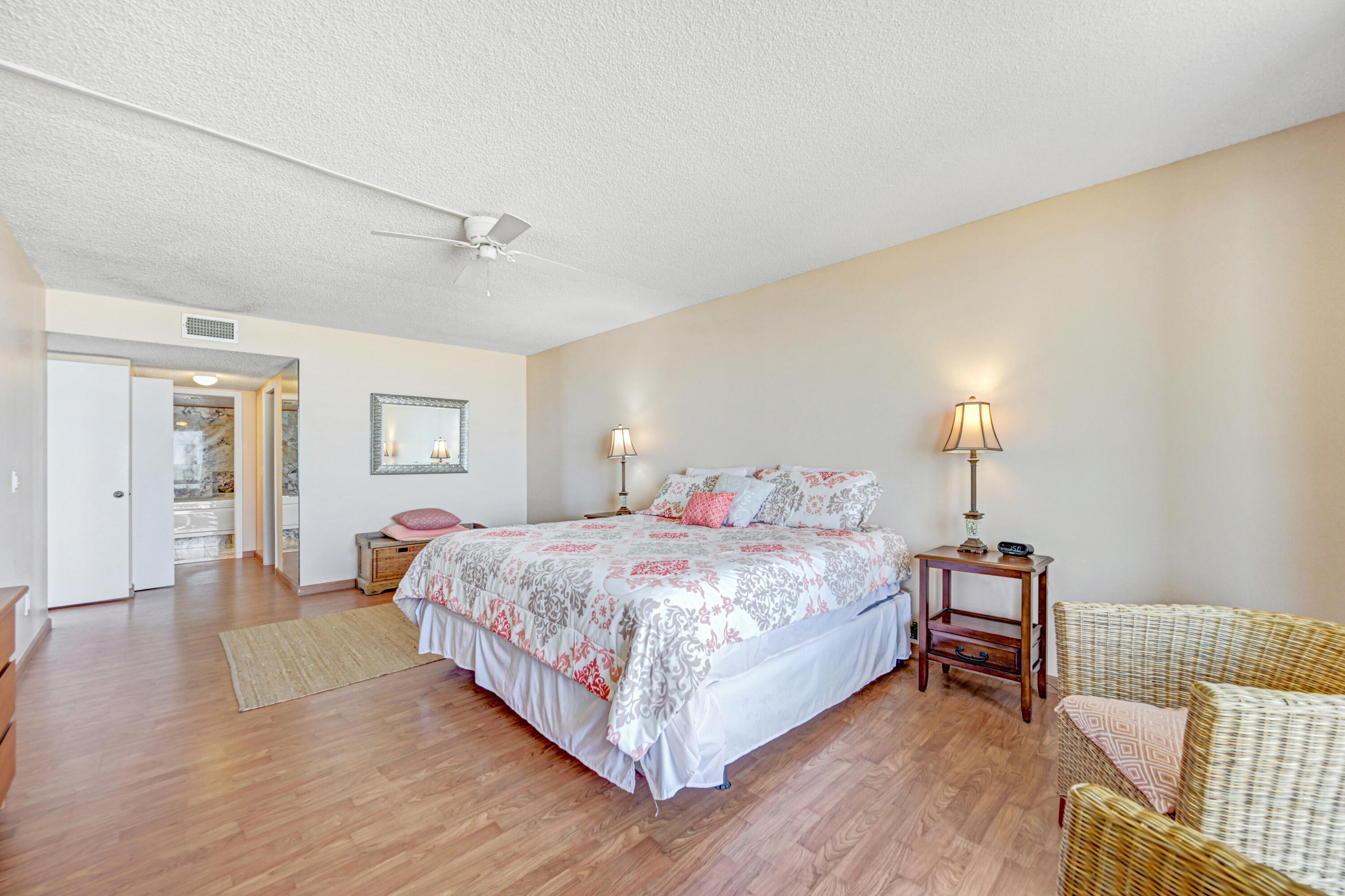 3115 S Atlantic Avenue 404