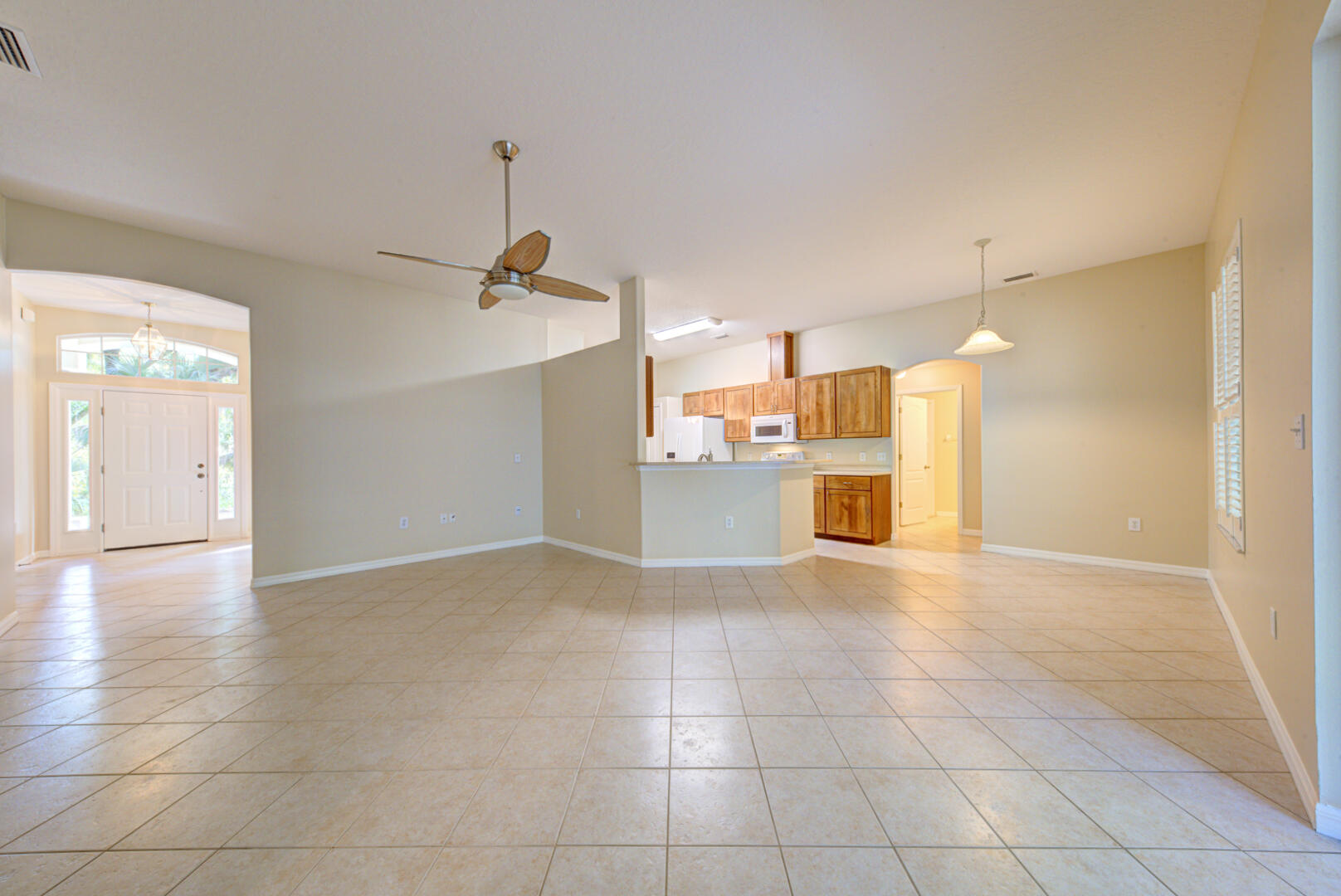 657 N Wildwood Lane