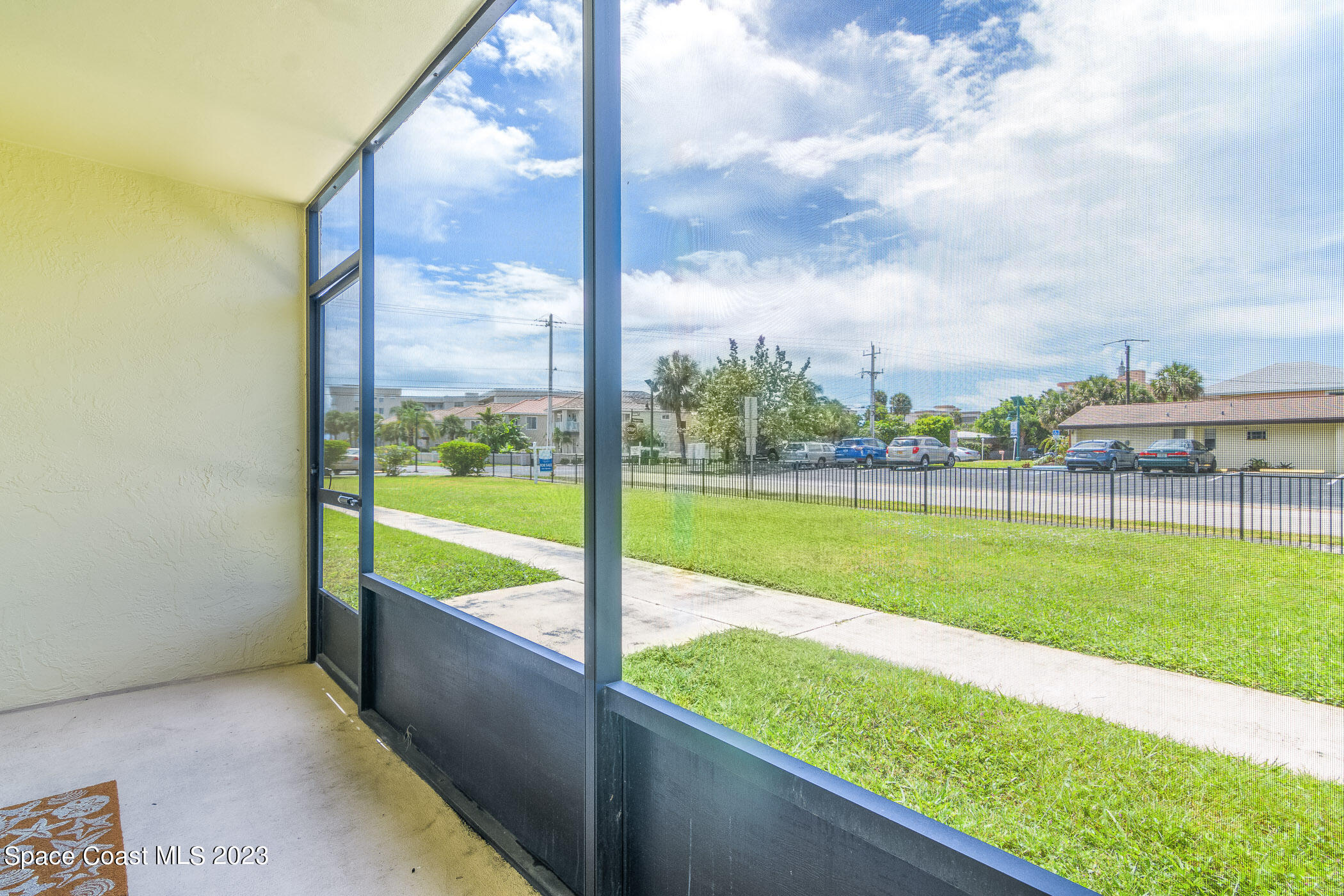 7101 Ridgewood Avenue, 104