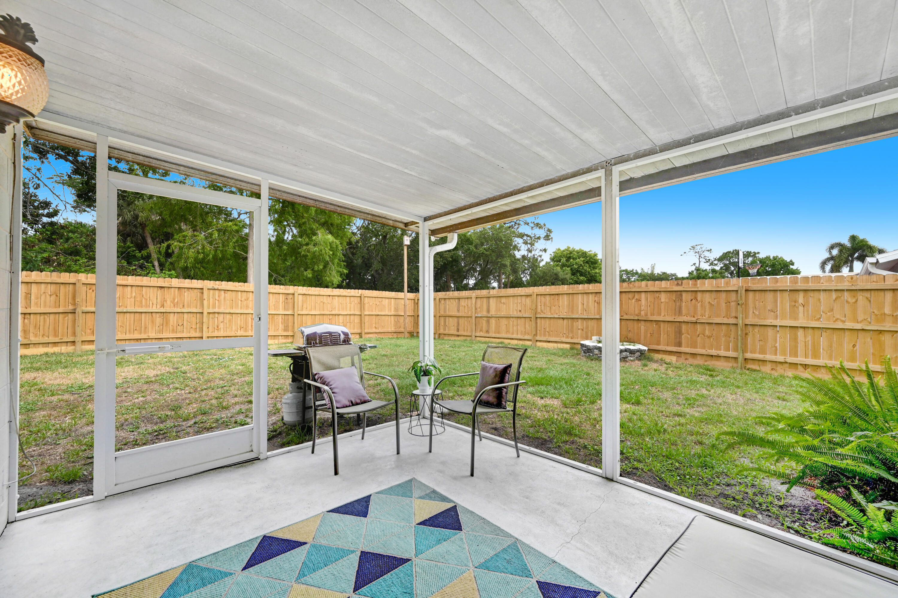 569 Sylvia Road