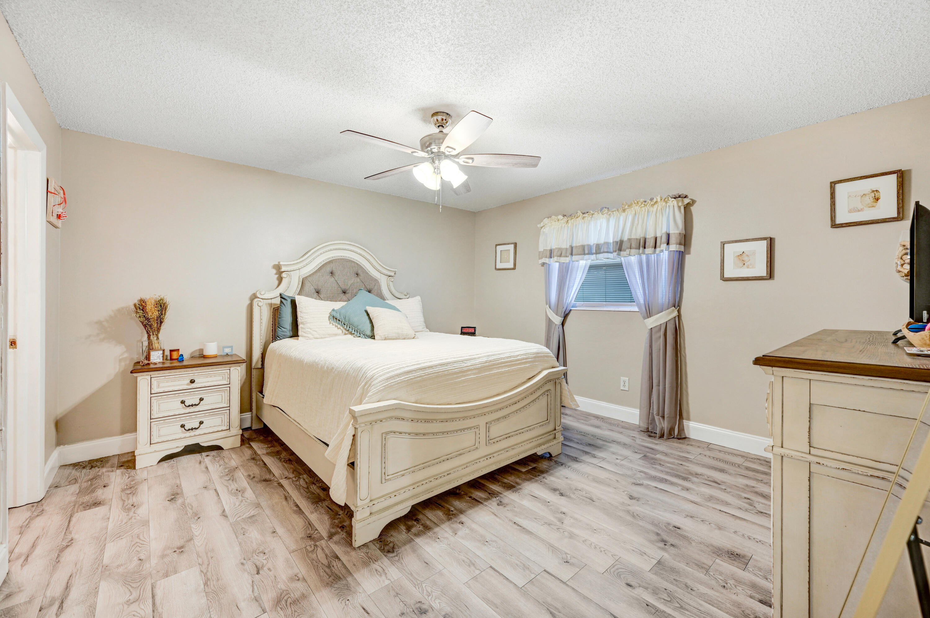 569 Sylvia Road