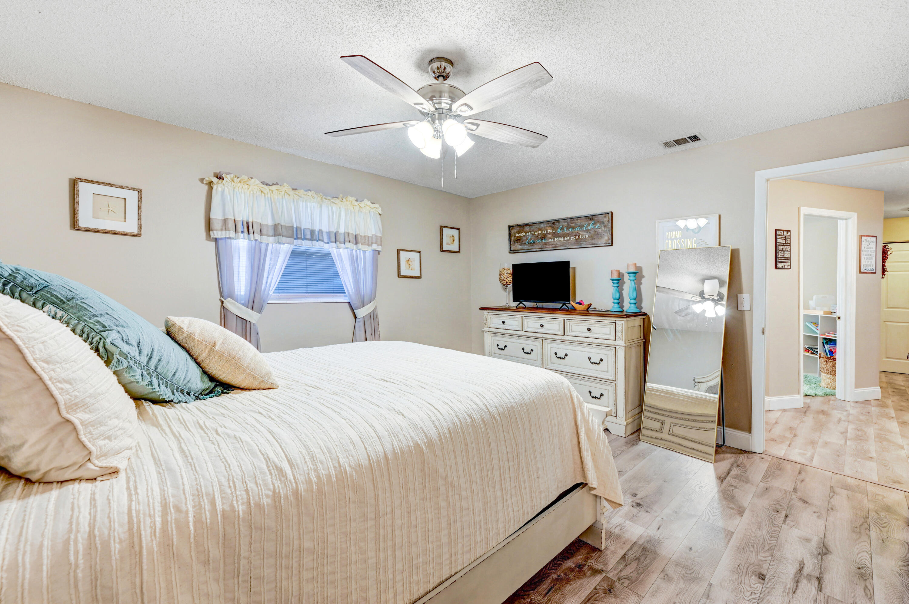 569 Sylvia Road