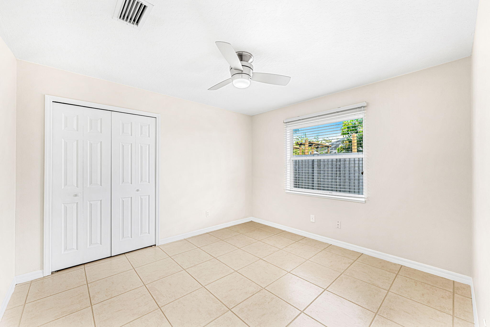 882 Killarney Court