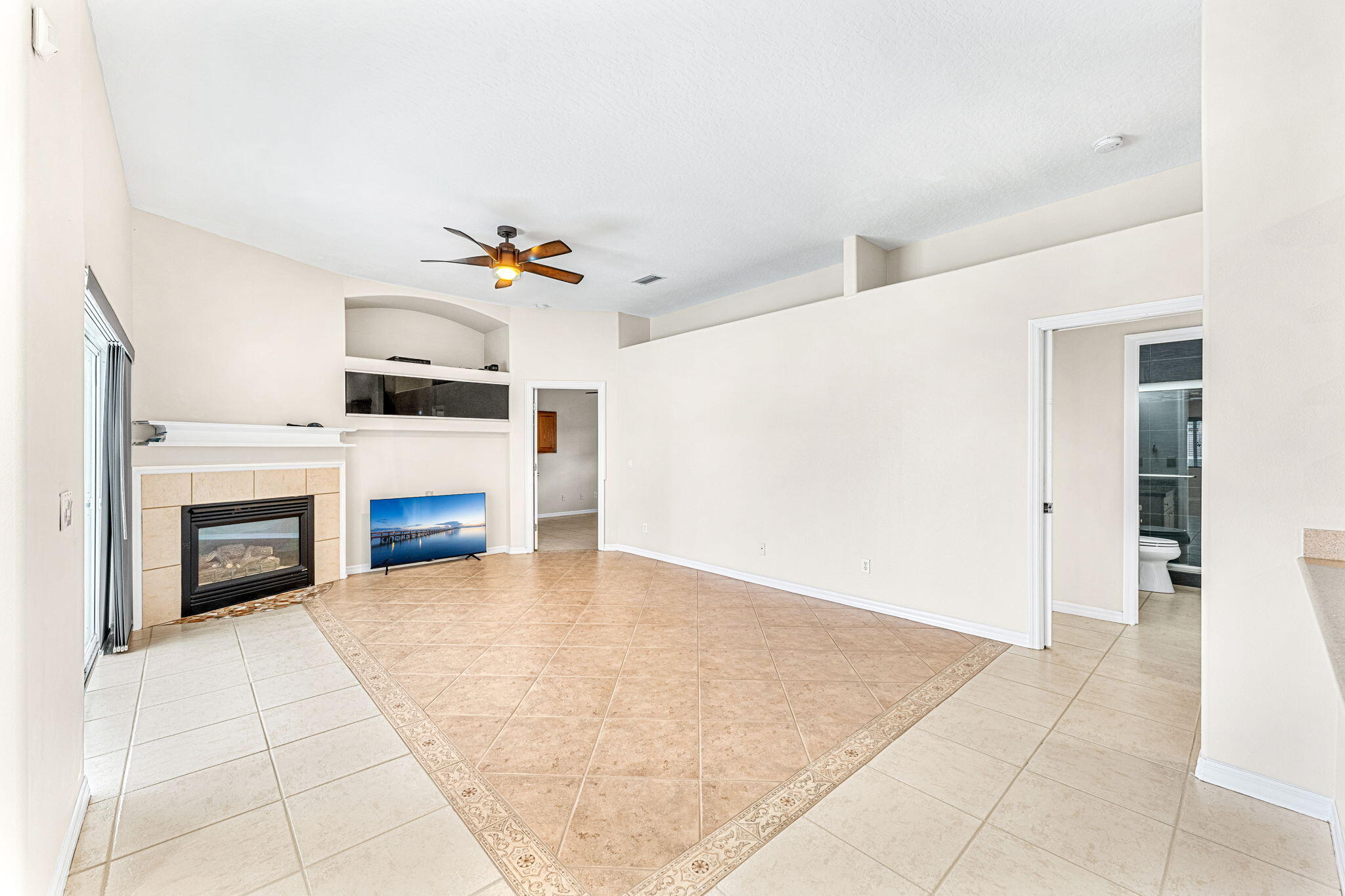 882 Killarney Court