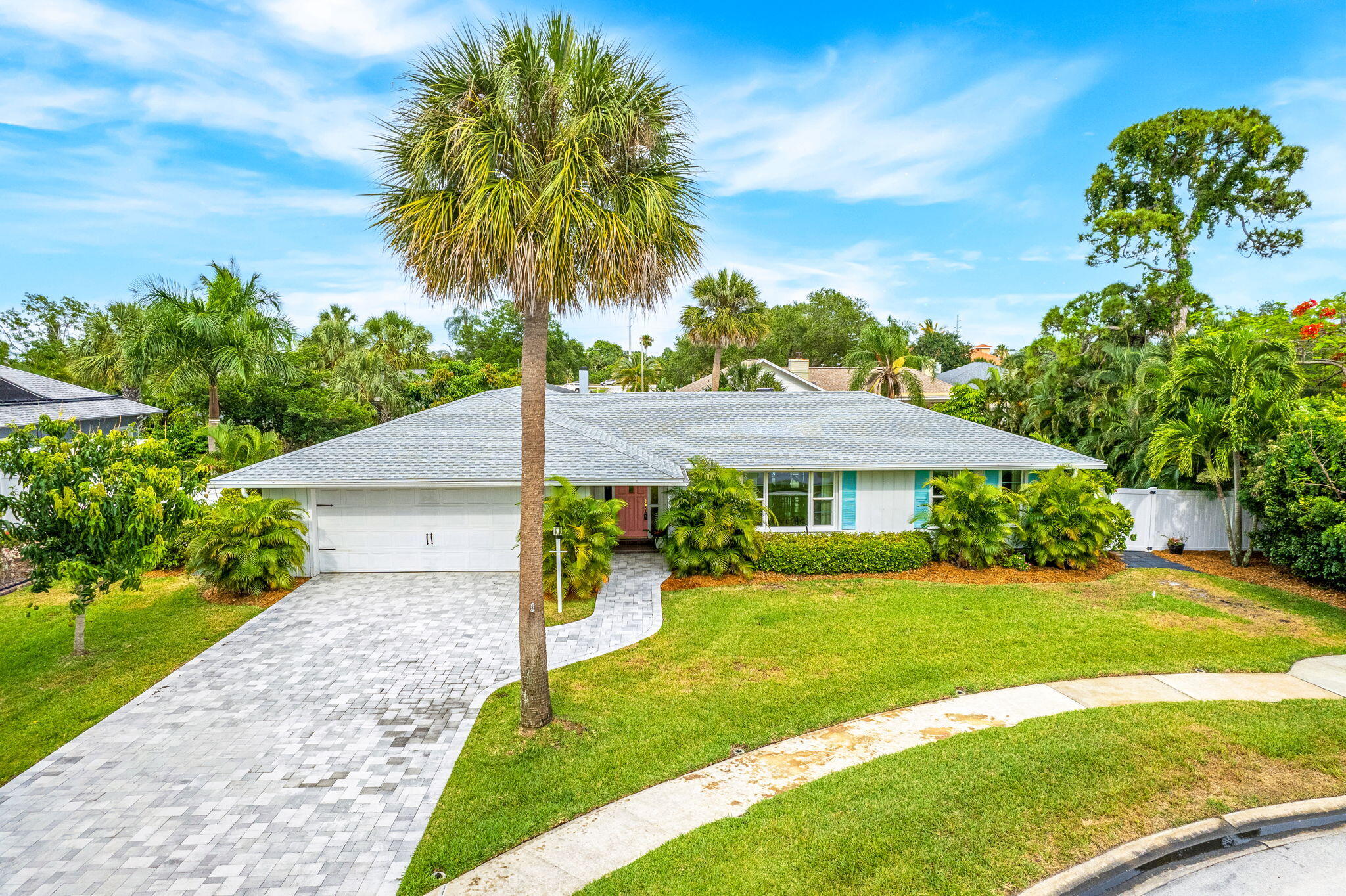 5 Colonial Way