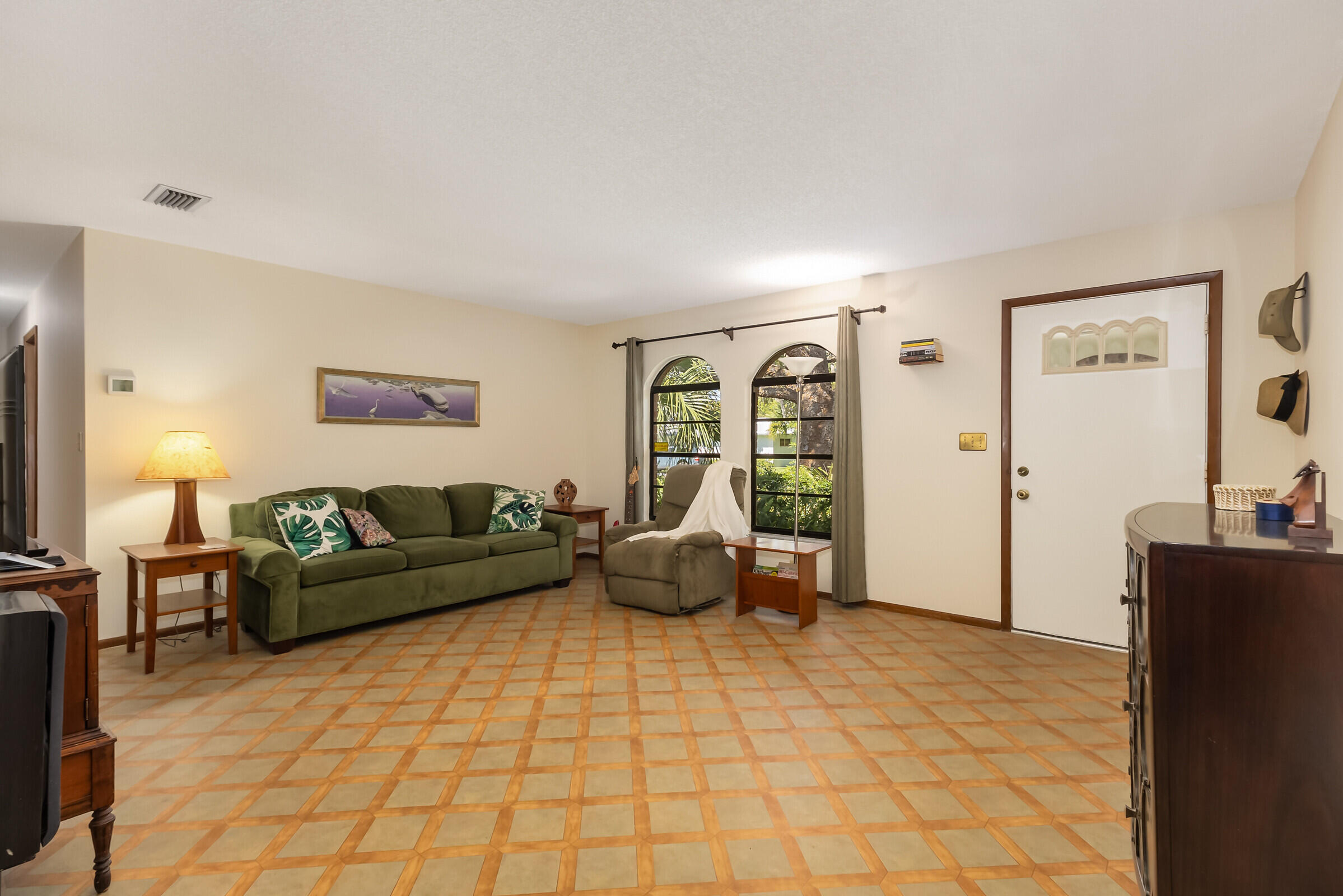 313 Banyan