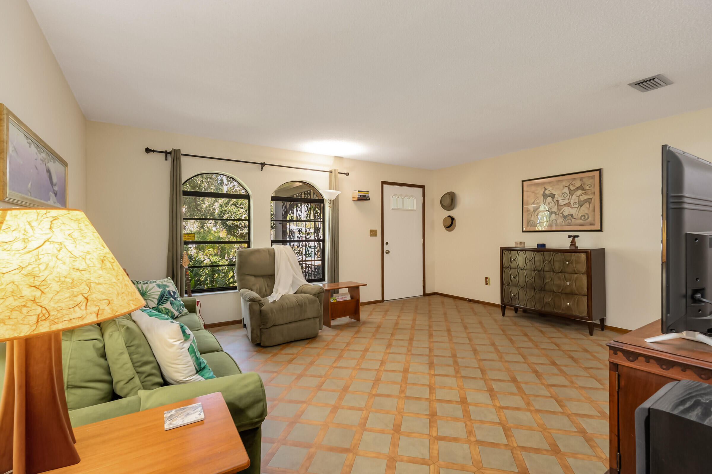 313 Banyan