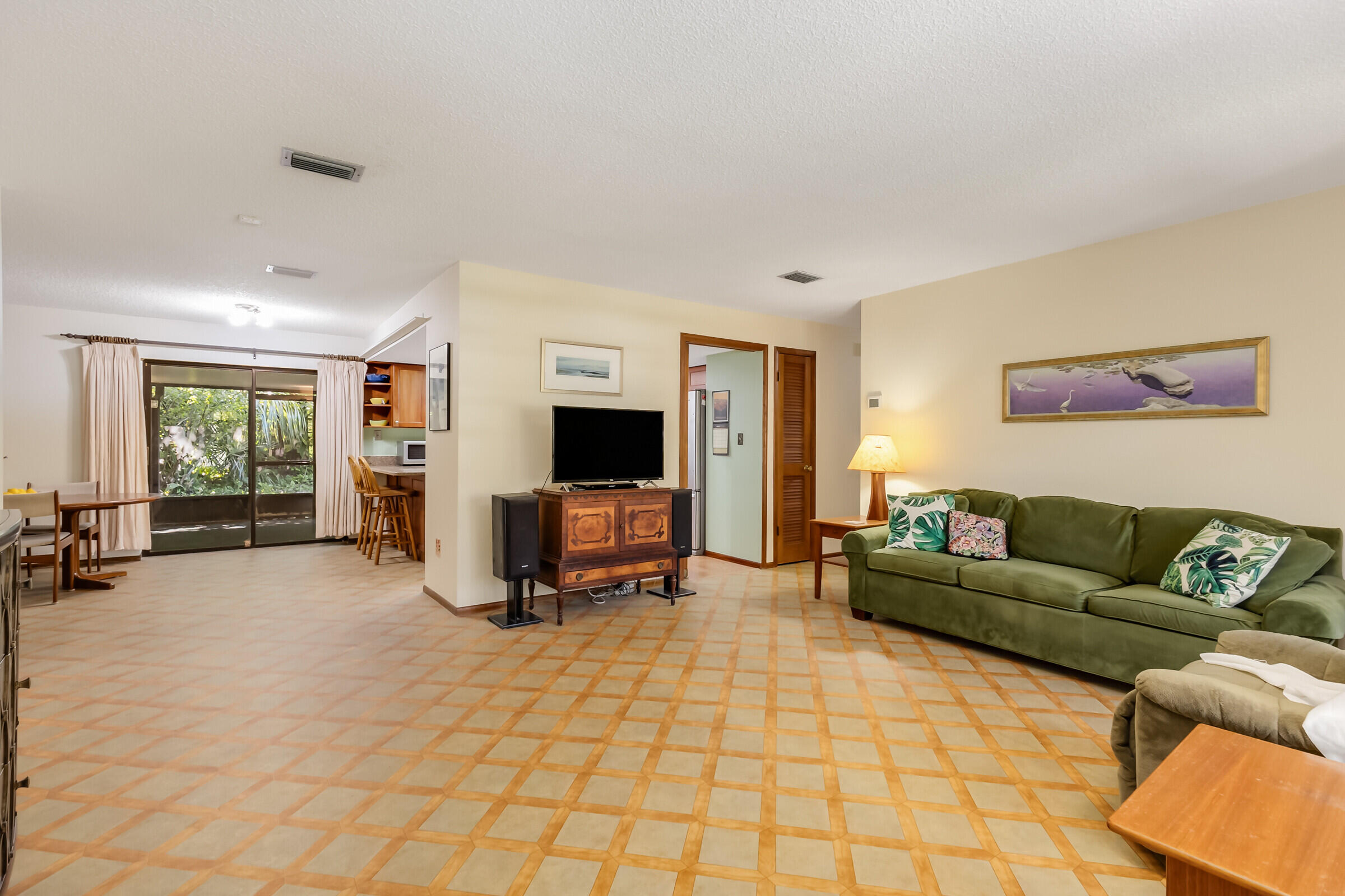 313 Banyan