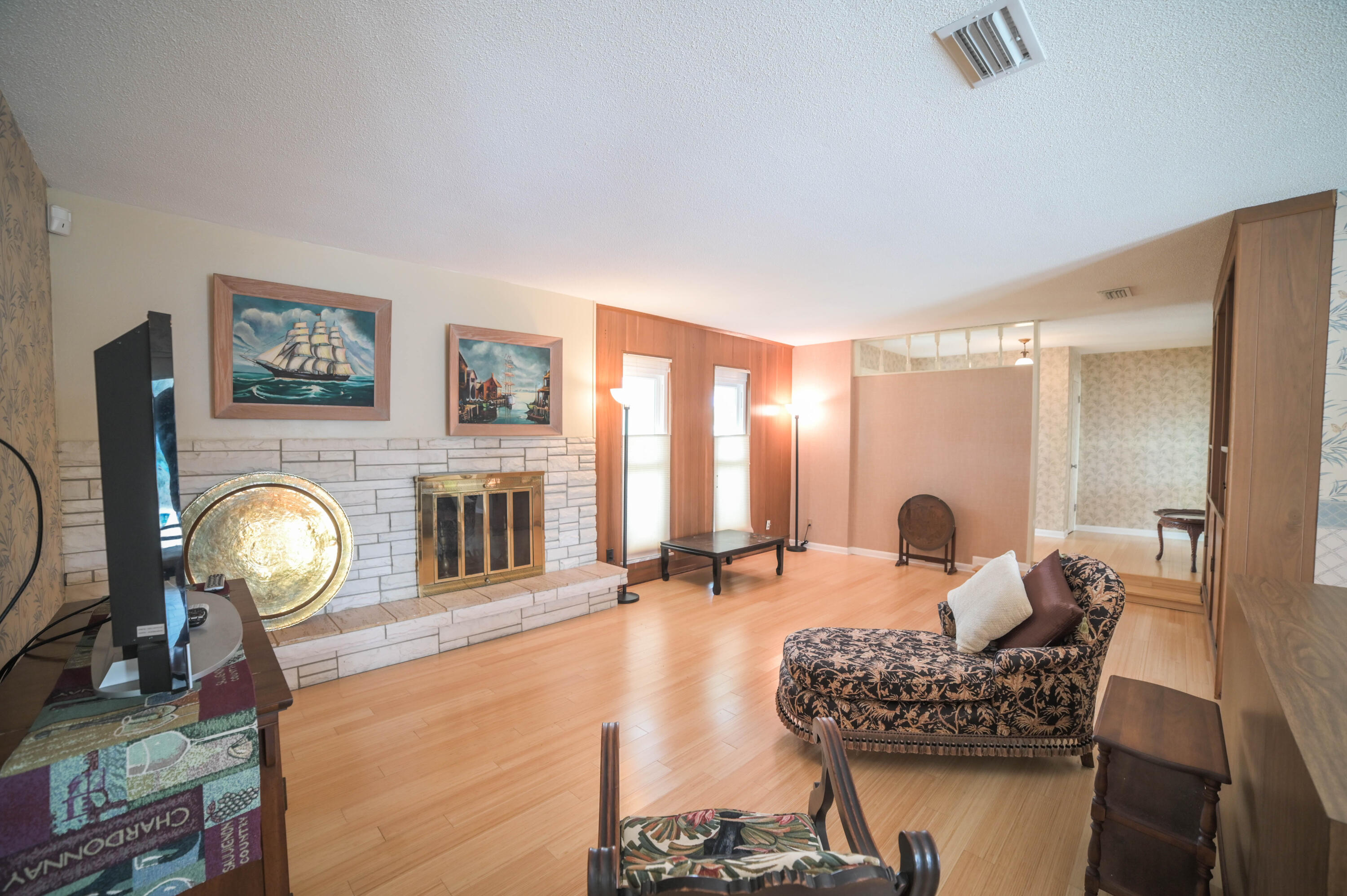 3531 Royal Oak Drive