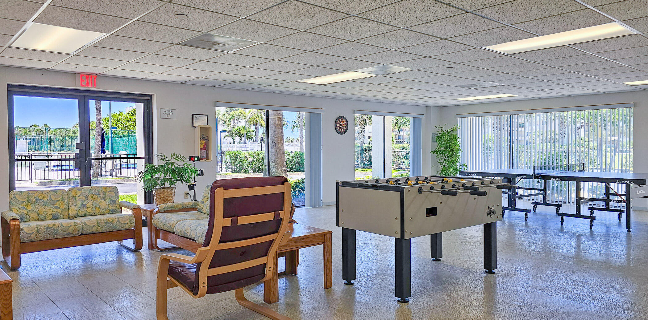 2090 N Atlantic Avenue, 304