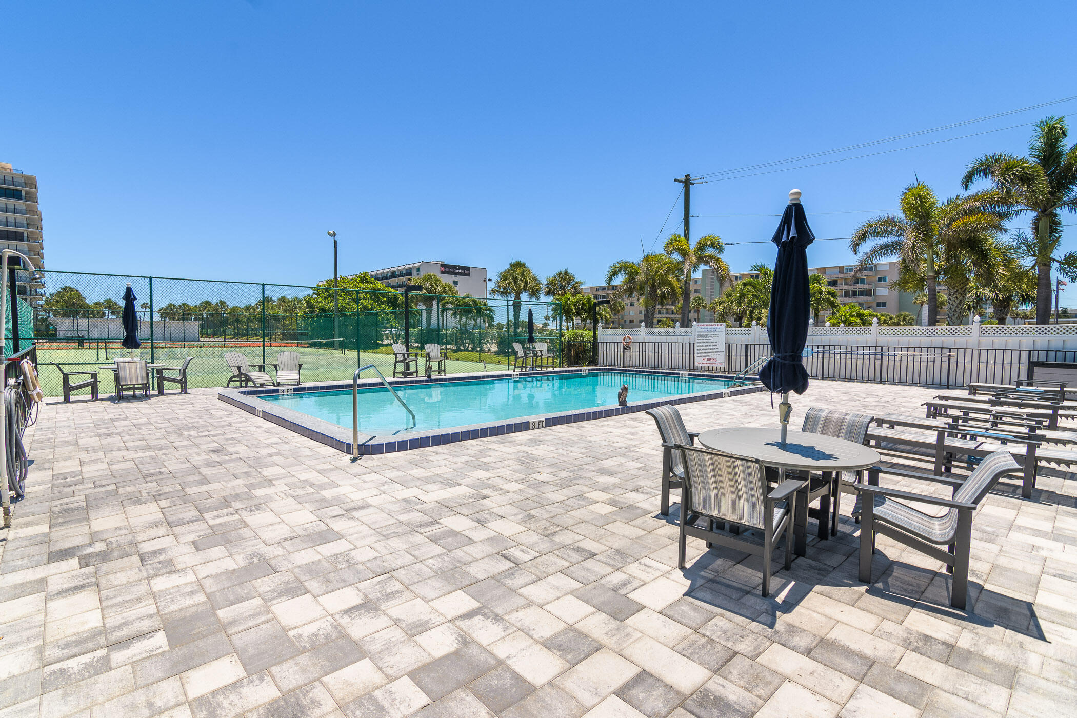 2090 N Atlantic Avenue, 304