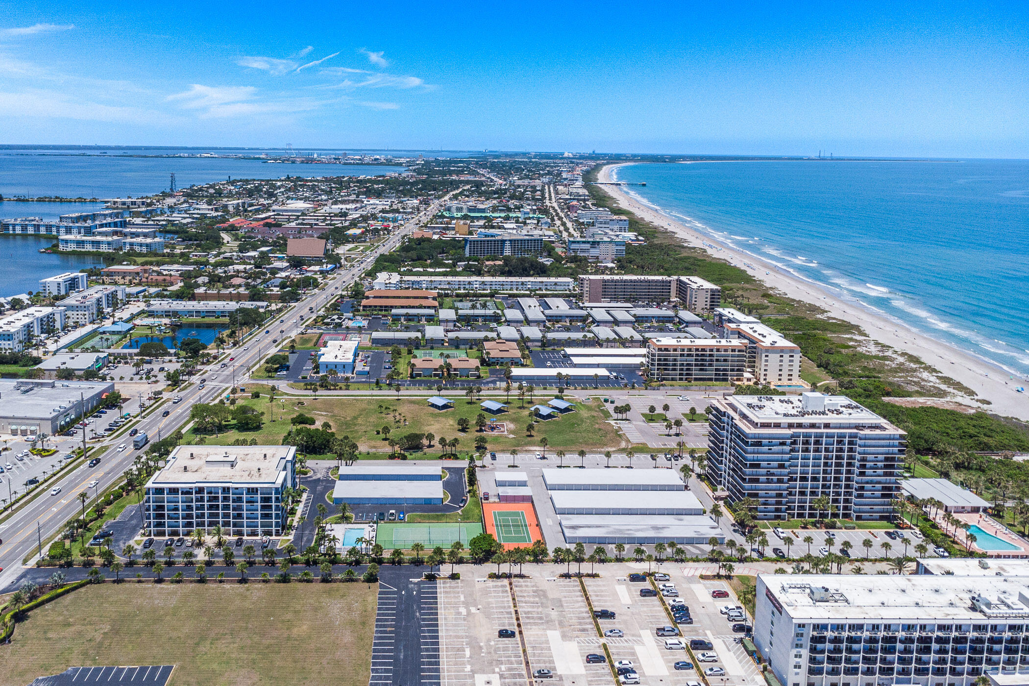 2090 N Atlantic Avenue, 304