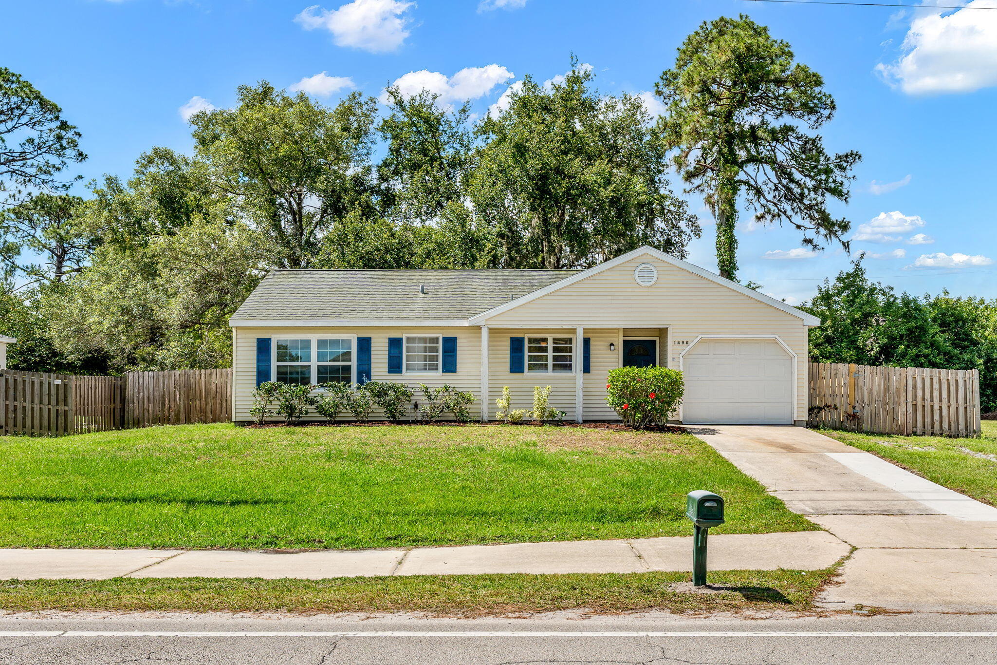 1490 Waco Boulevard SE