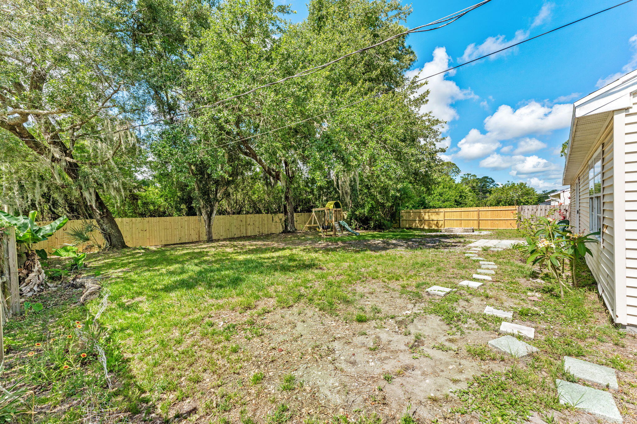 1490 Waco Boulevard SE