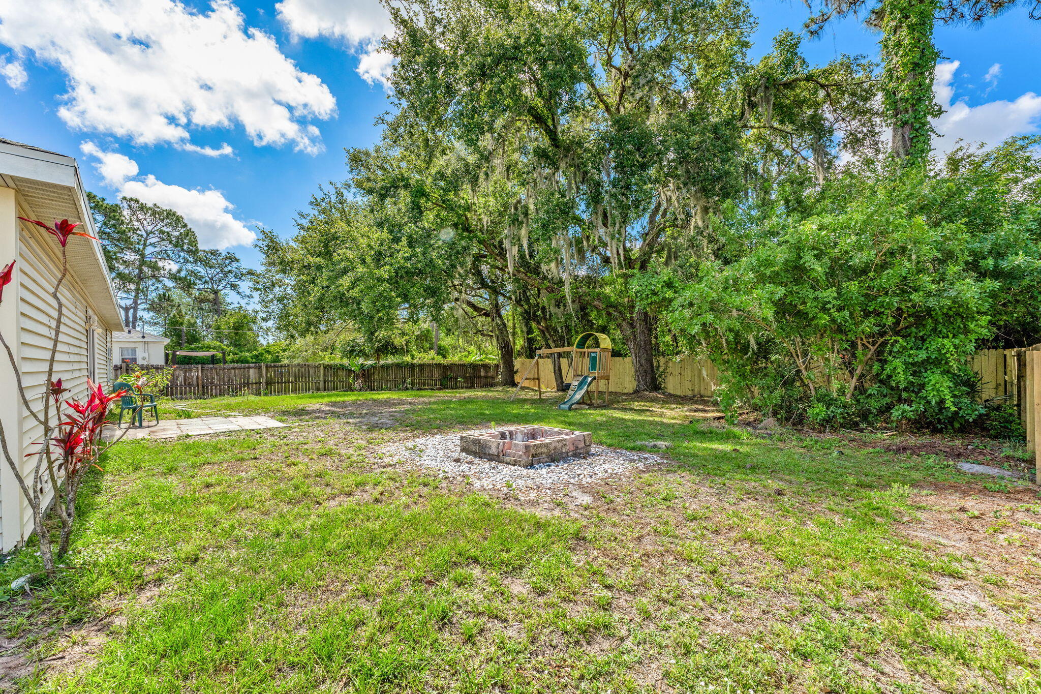 1490 Waco Boulevard SE