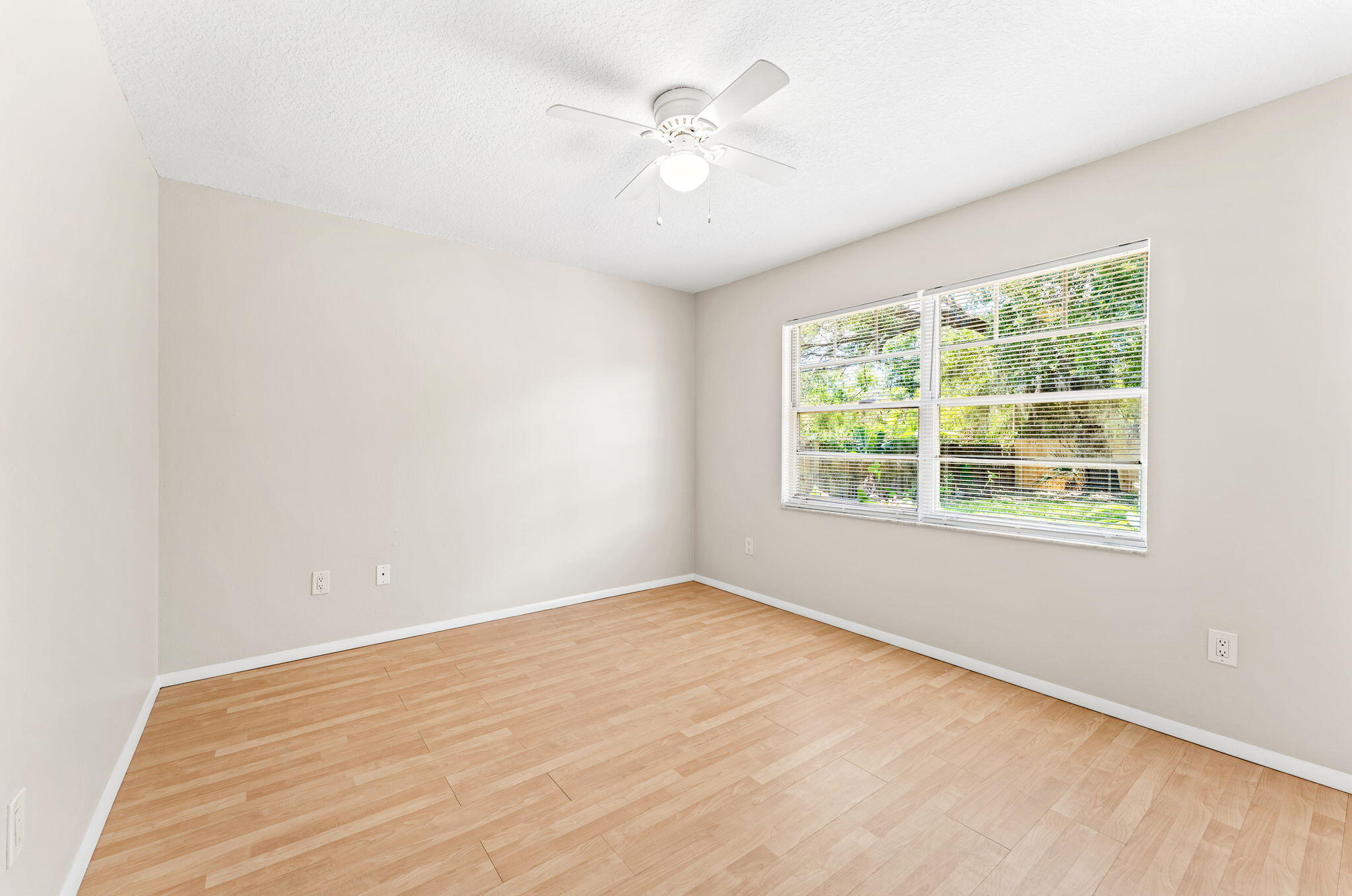 1490 Waco Boulevard SE