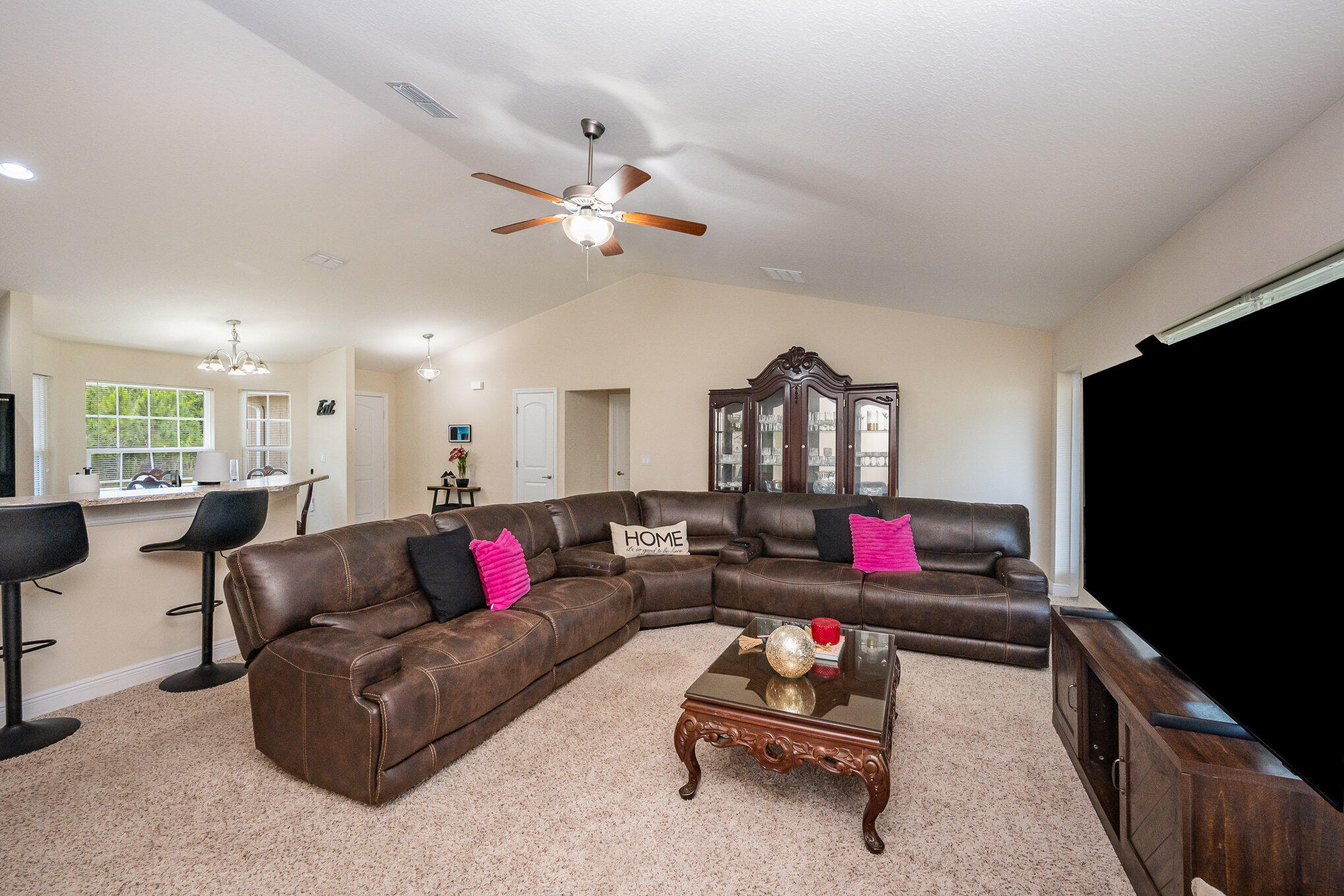 239 Tucson Road SW