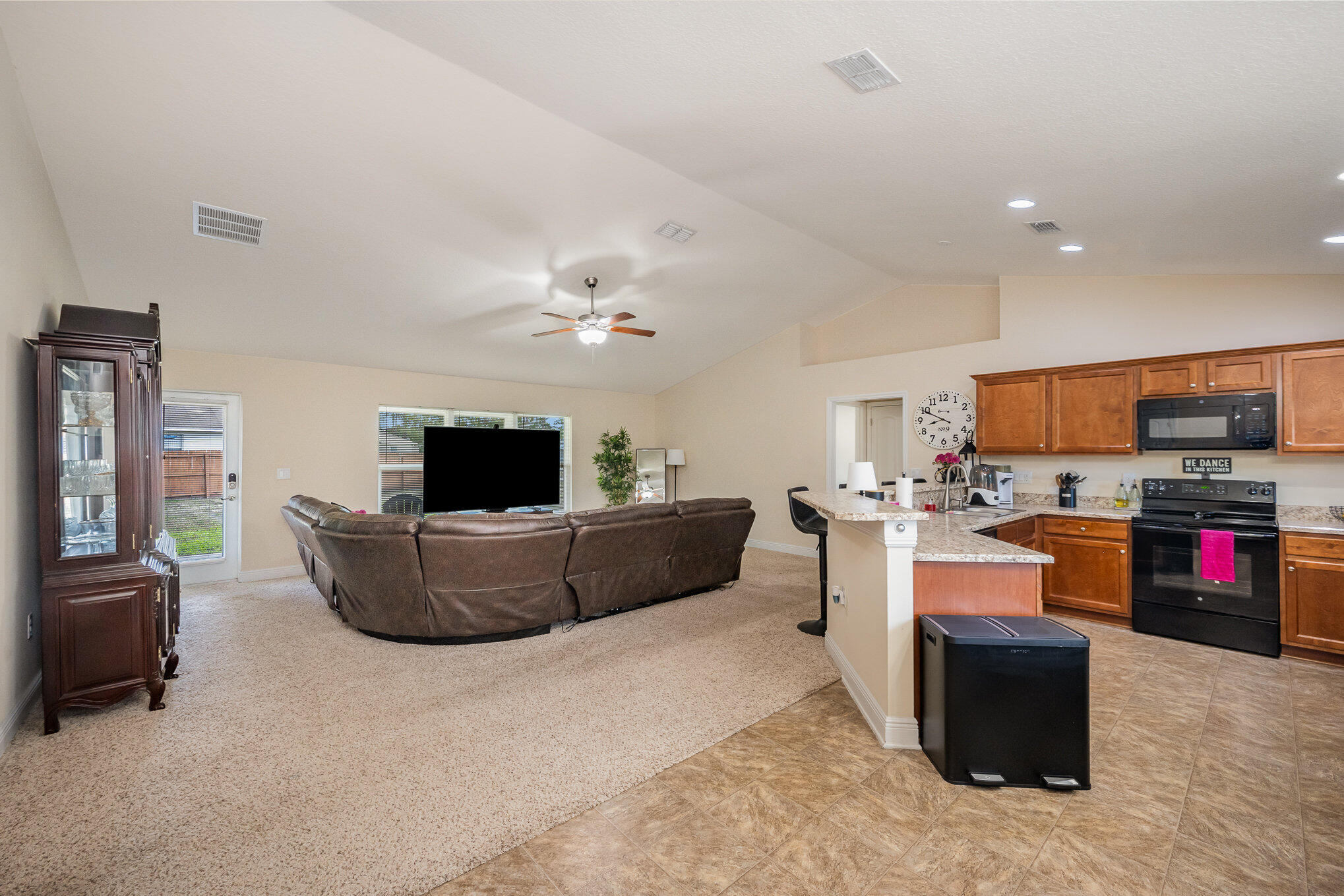 239 Tucson Road SW