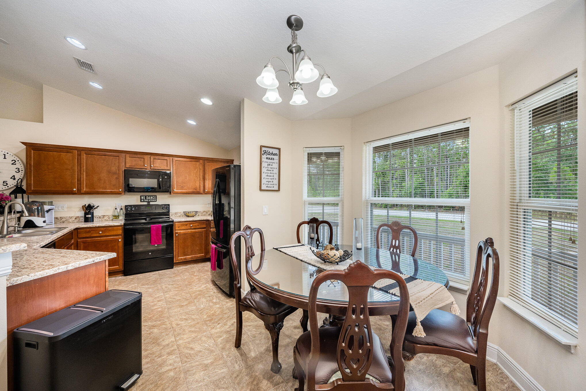 239 Tucson Road SW