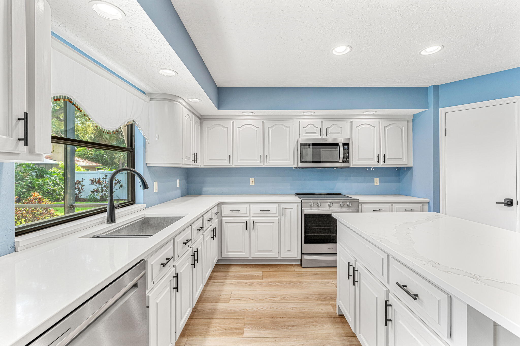 1125 Old Parsonage Drive