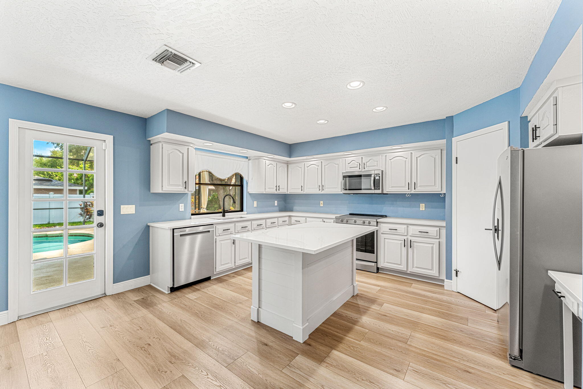 1125 Old Parsonage Drive
