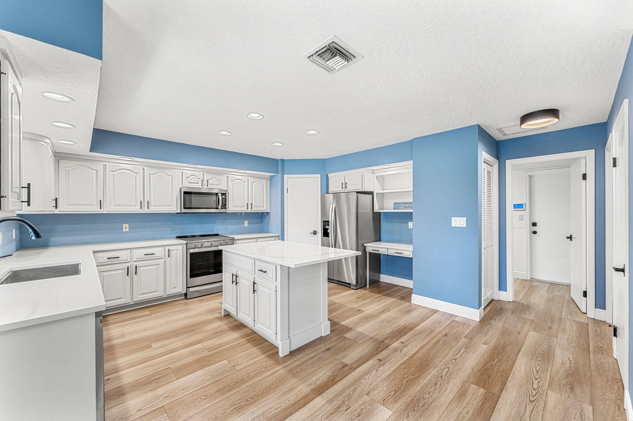 1125 Old Parsonage Drive