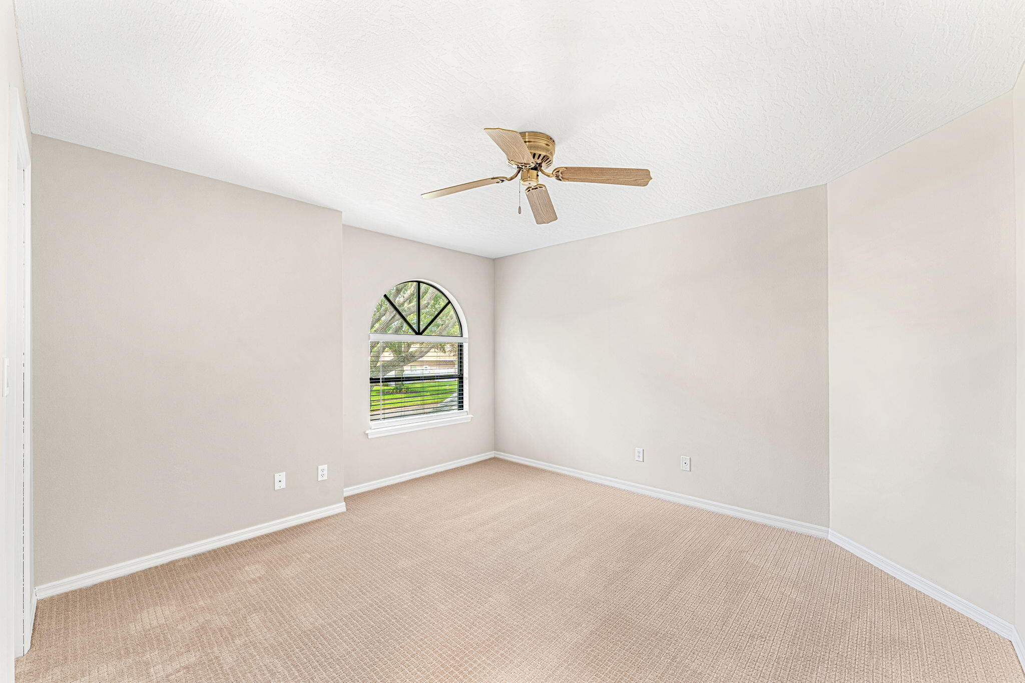 1125 Old Parsonage Drive
