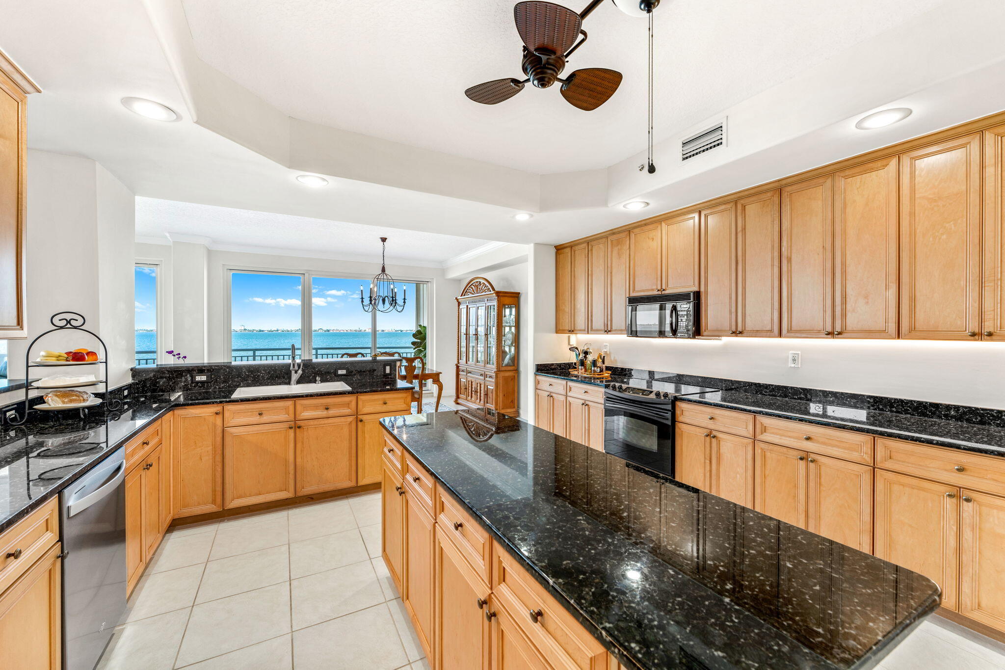 4955 Dixie Highway NE, 401