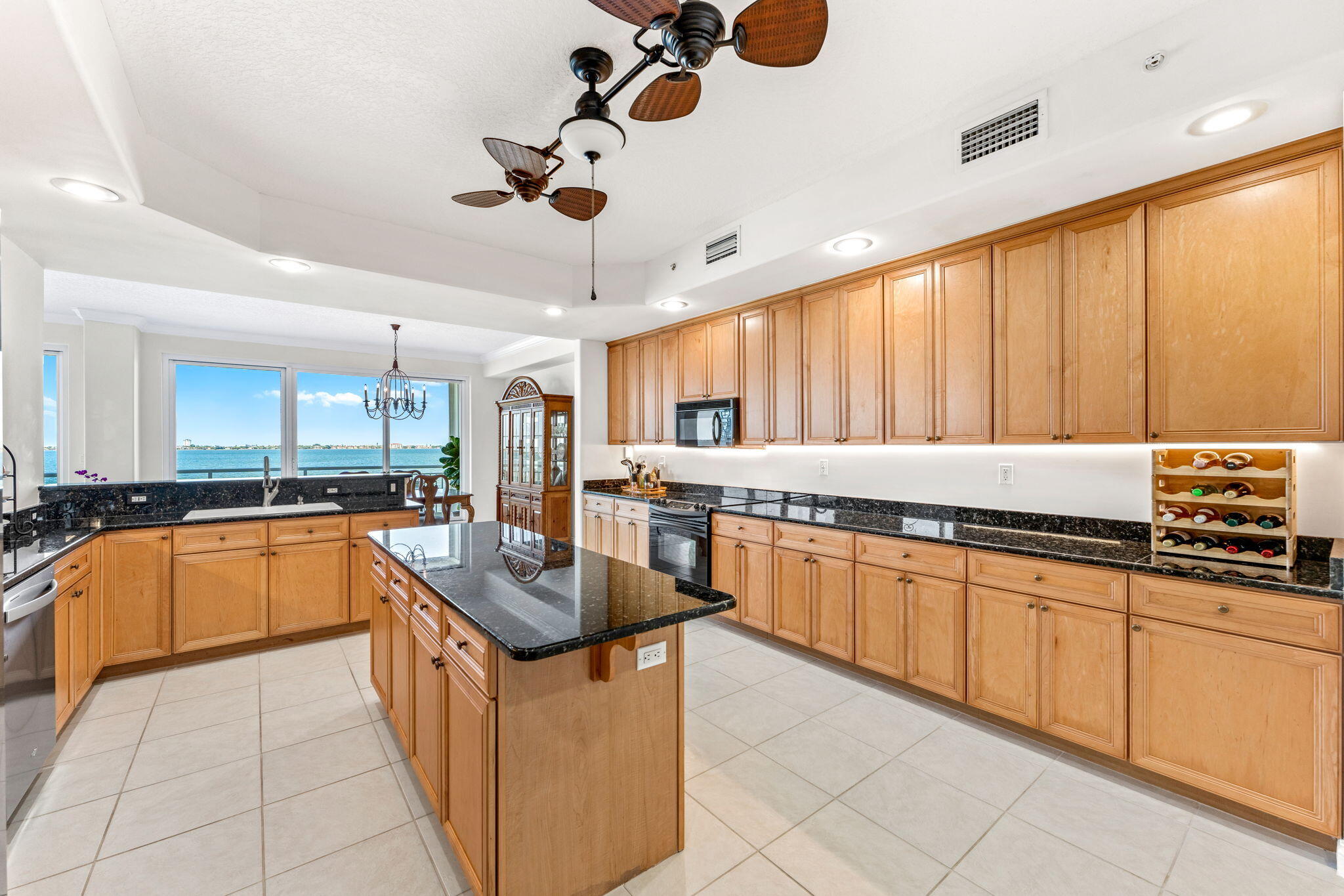 4955 Dixie Highway NE, 401