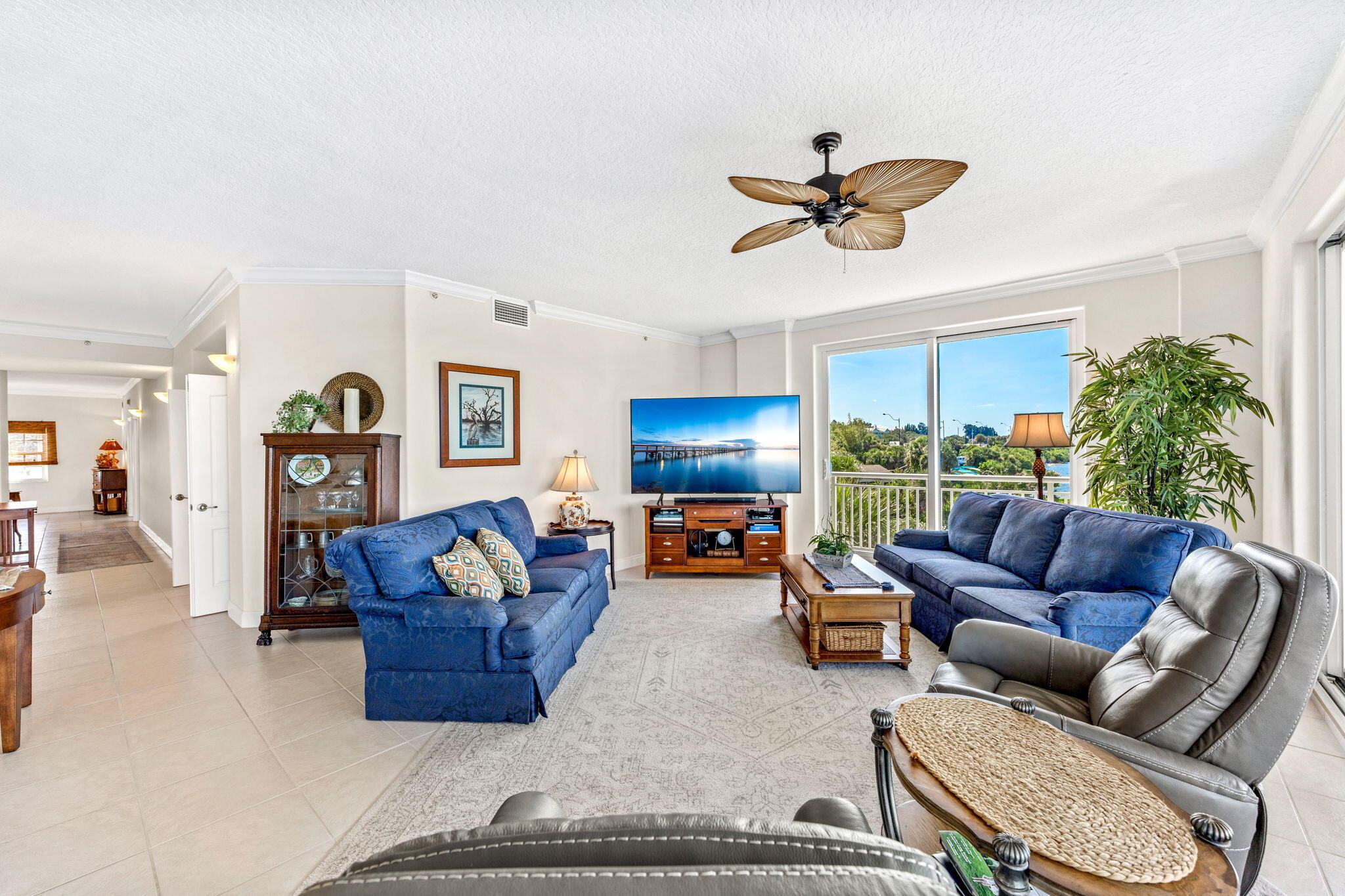 4955 Dixie Highway NE, 401