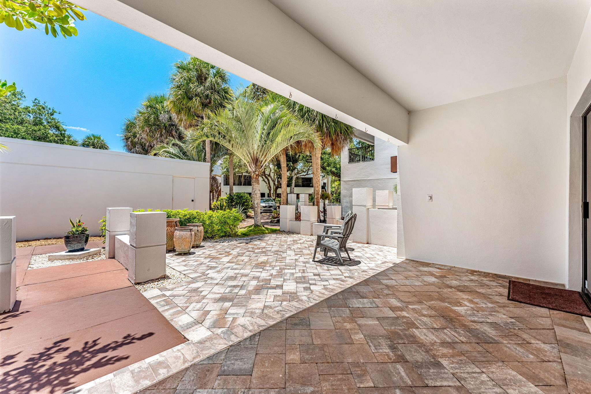 260 Aquarina Boulevard, 260