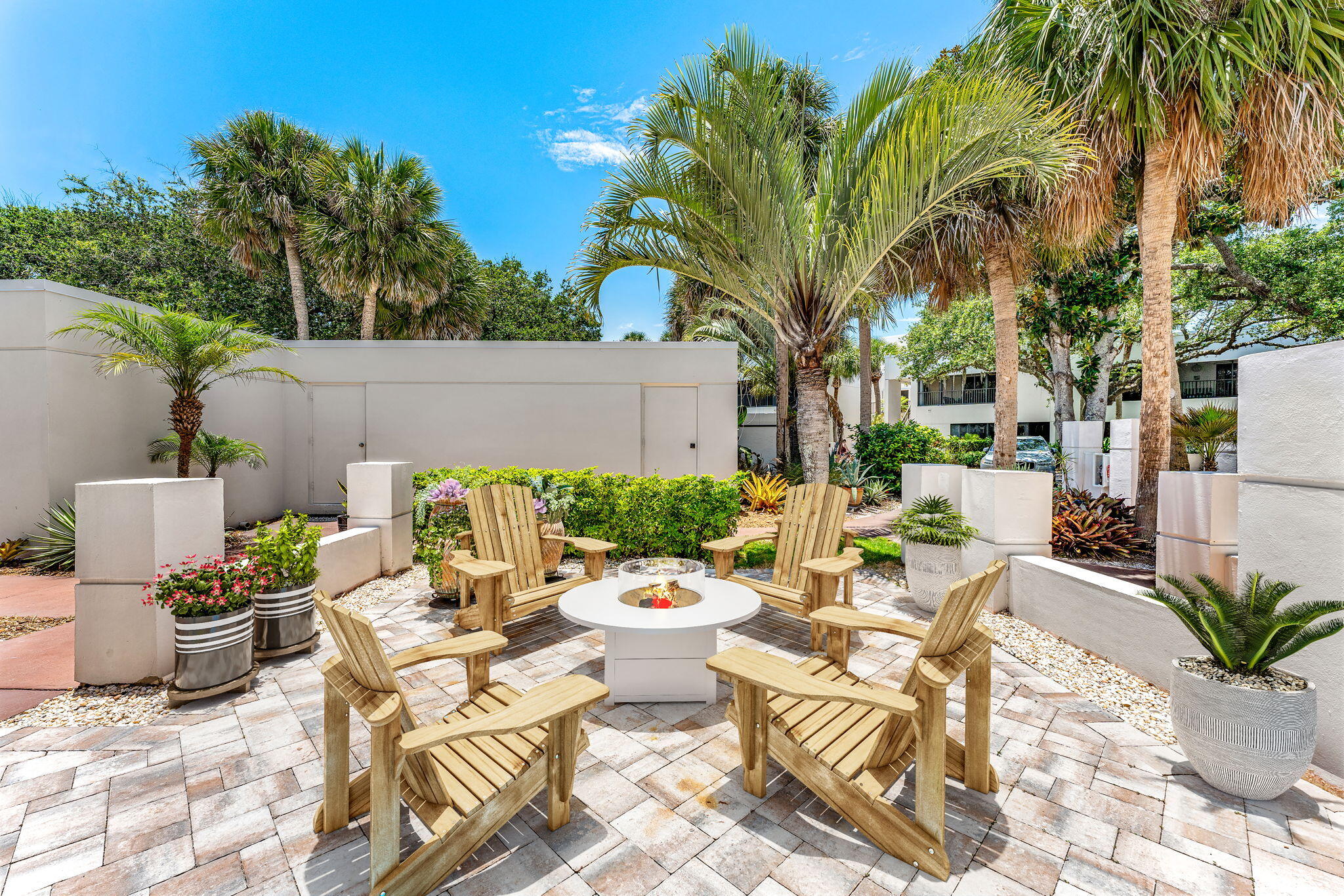 260 Aquarina Boulevard, 260