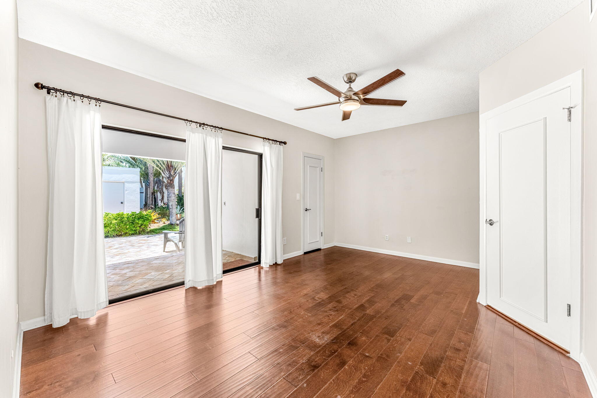 260 Aquarina Boulevard, 260