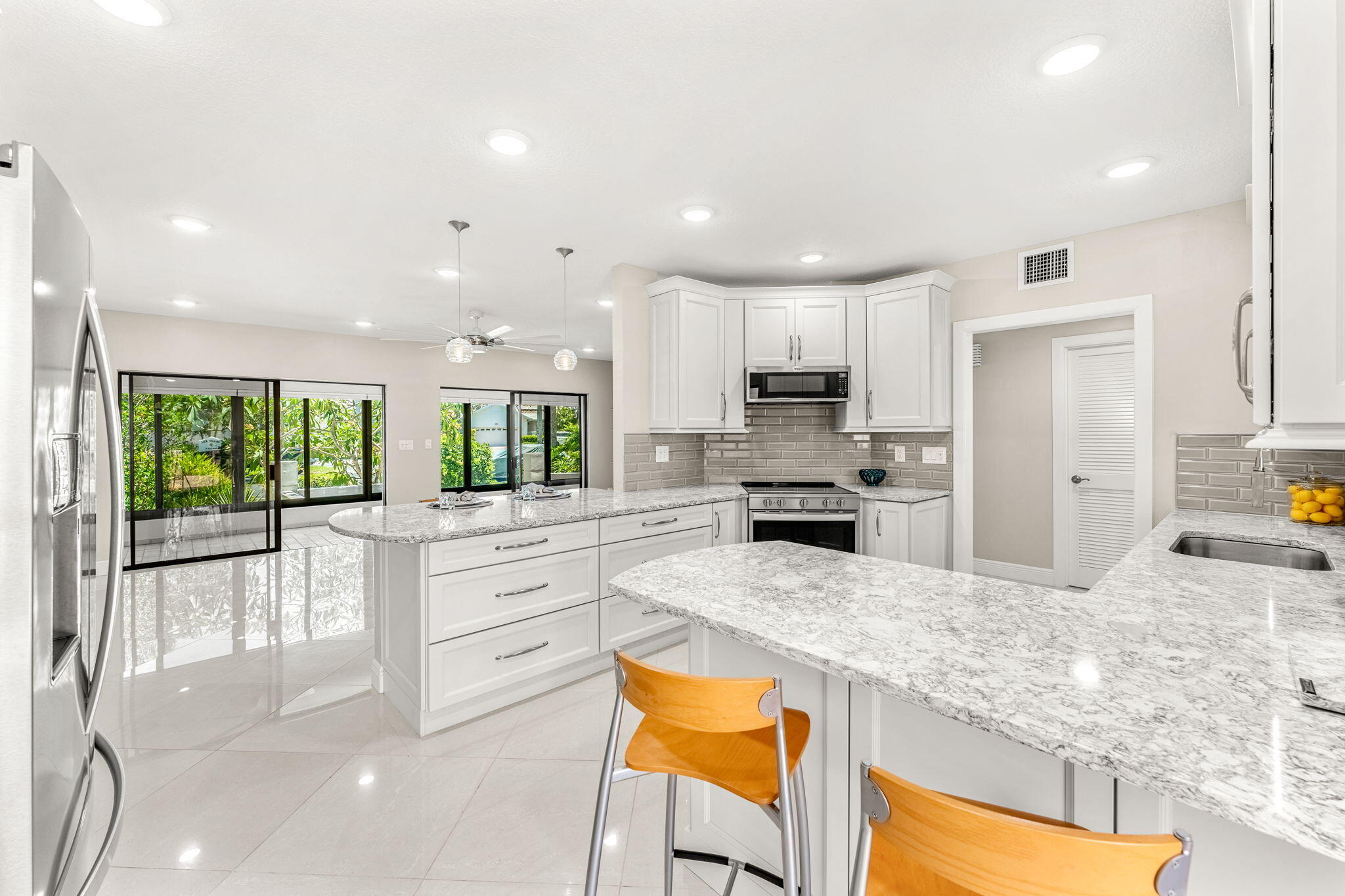 260 Aquarina Boulevard, 260