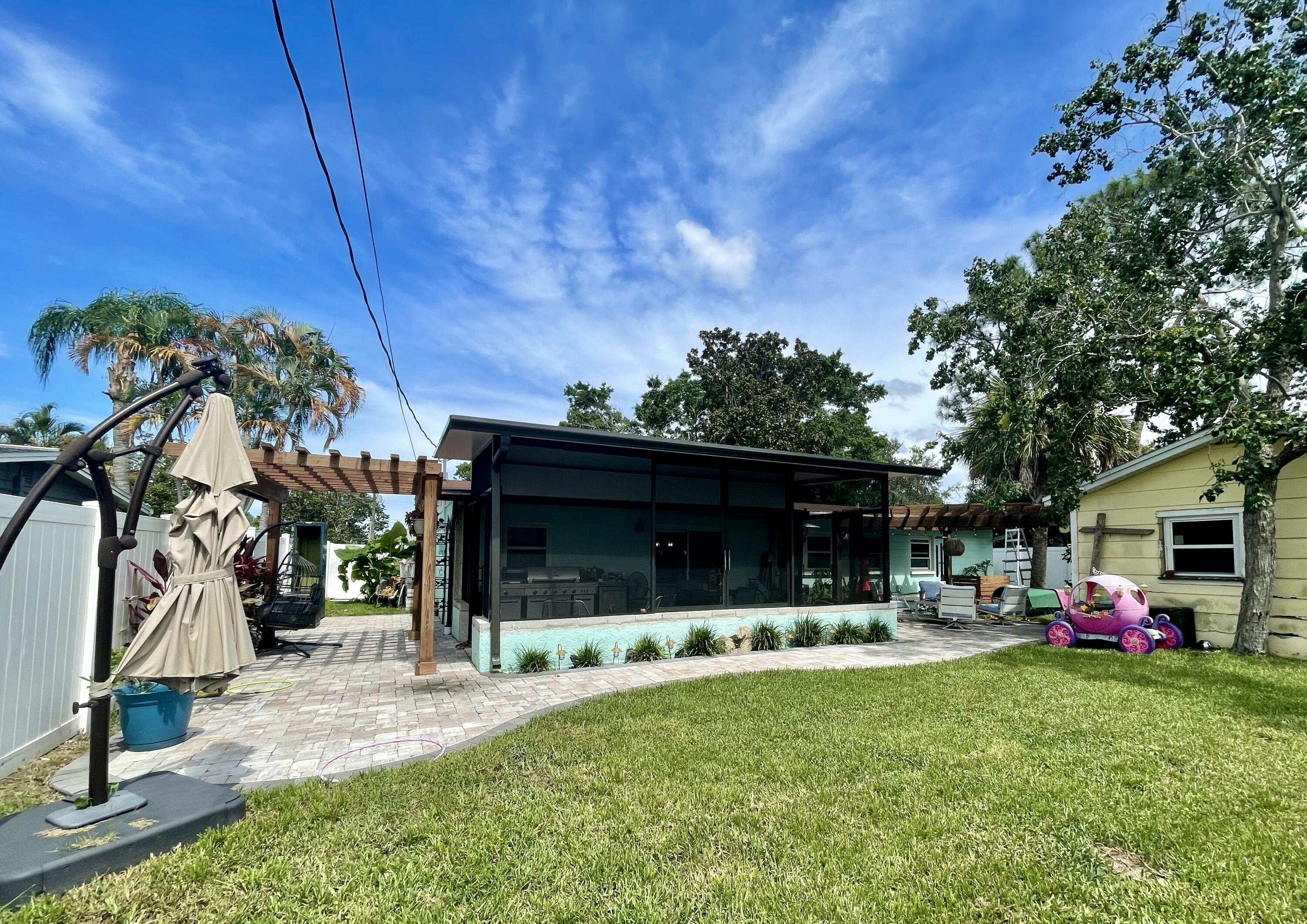 313 3rd Street