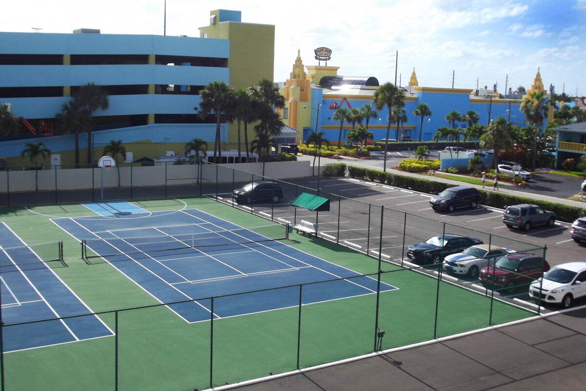 4105 Ocean Beach Boulevard, 422
