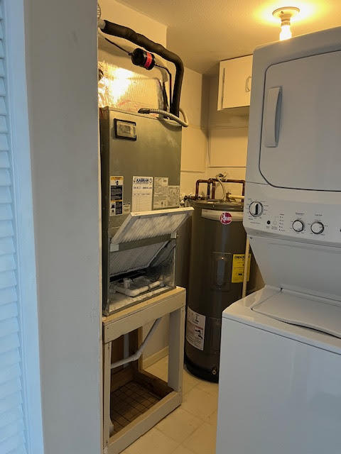 4105 Ocean Beach Boulevard, 422