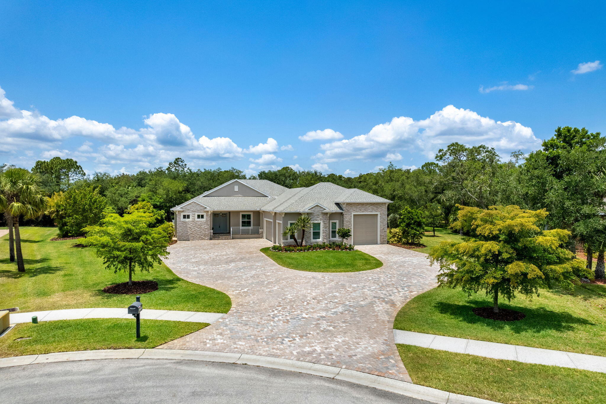 2585 Pimlico Lane