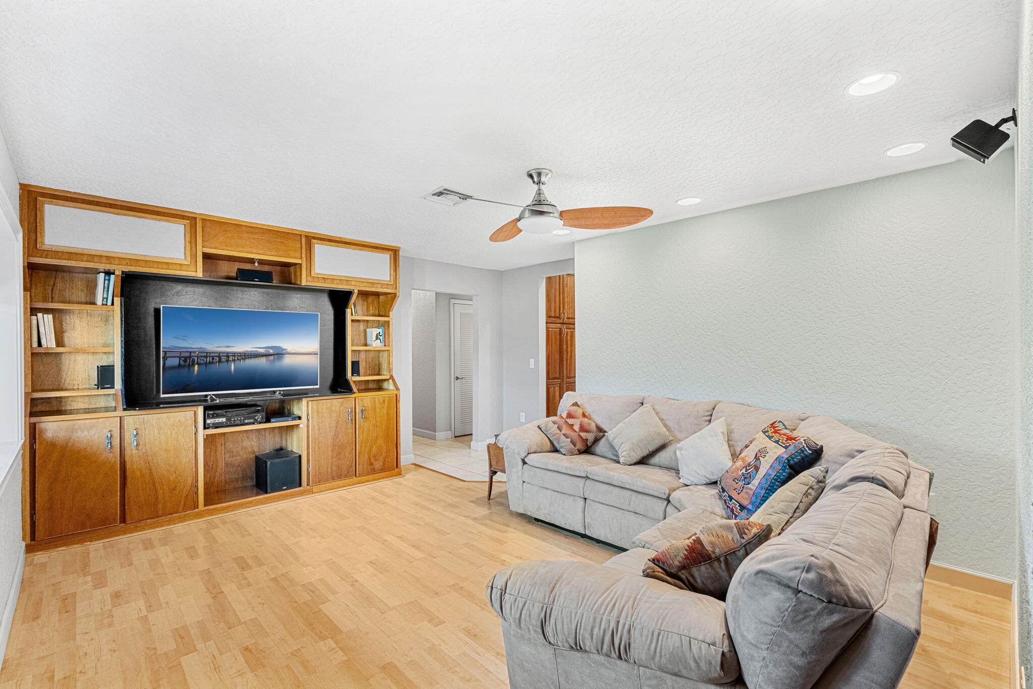 585 Cinnamon Drive