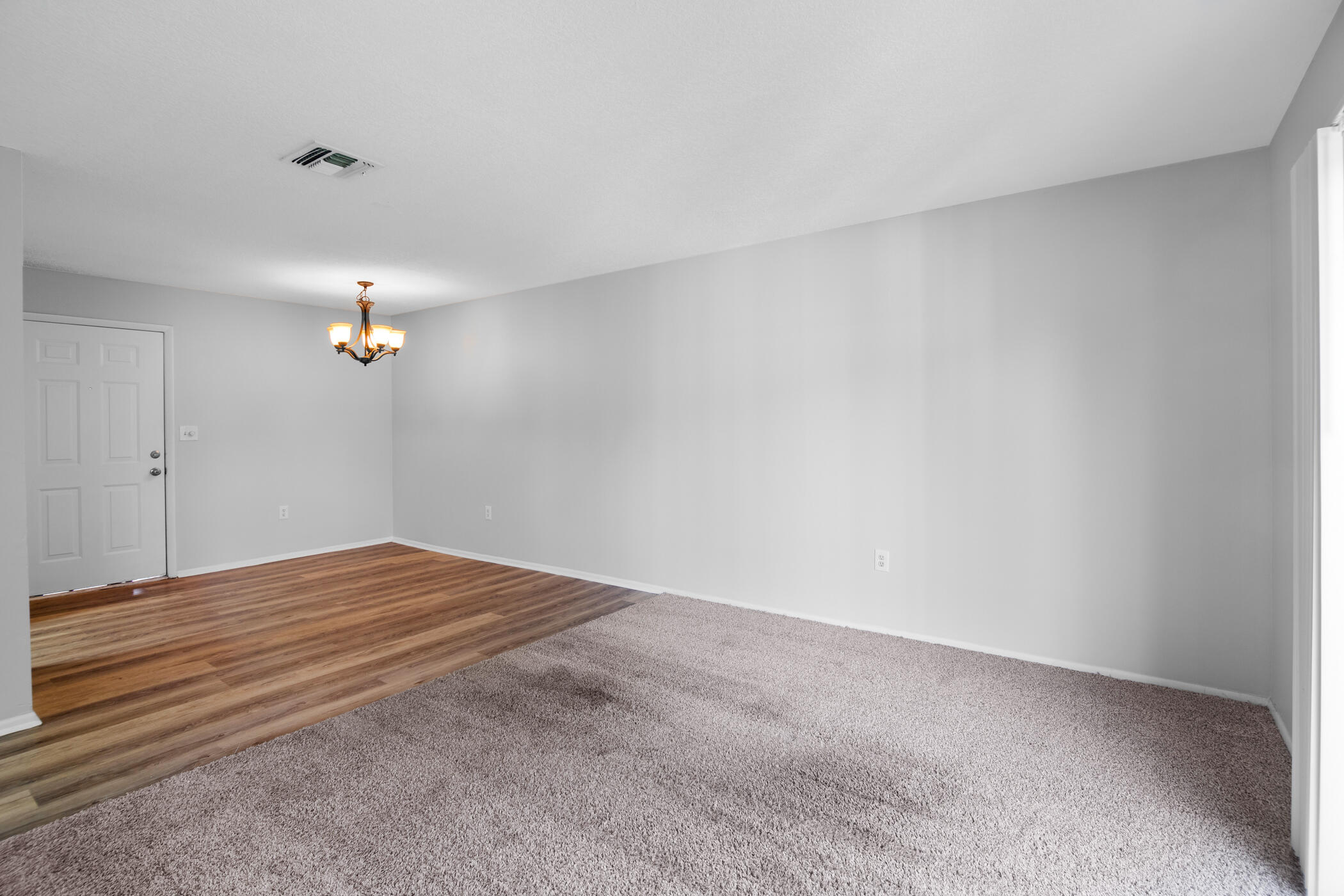 2222 Flower Tree Circle