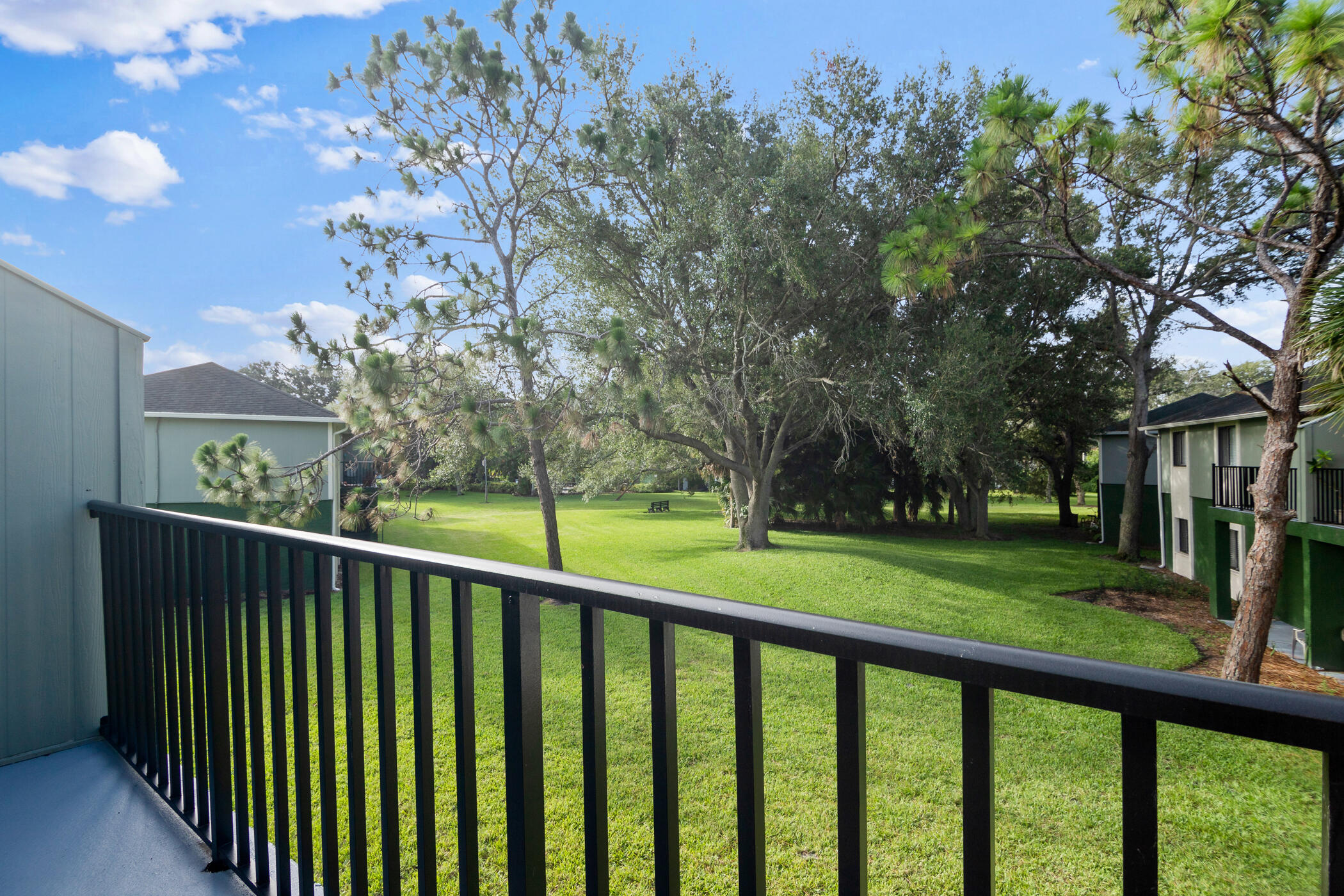 2222 Flower Tree Circle