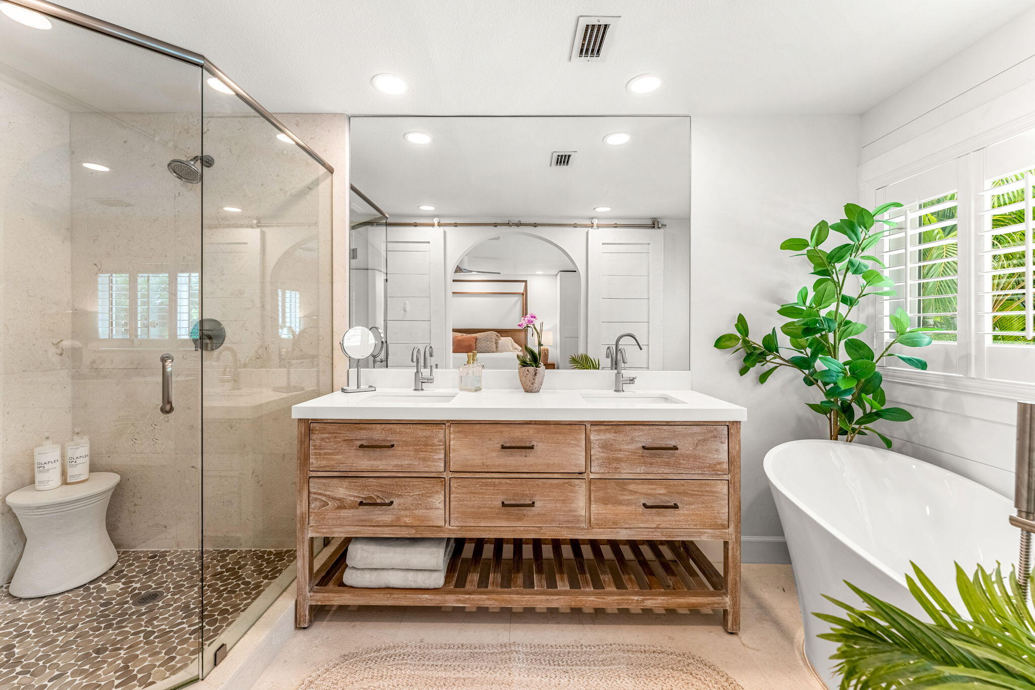 2240 Sea Horse Drive