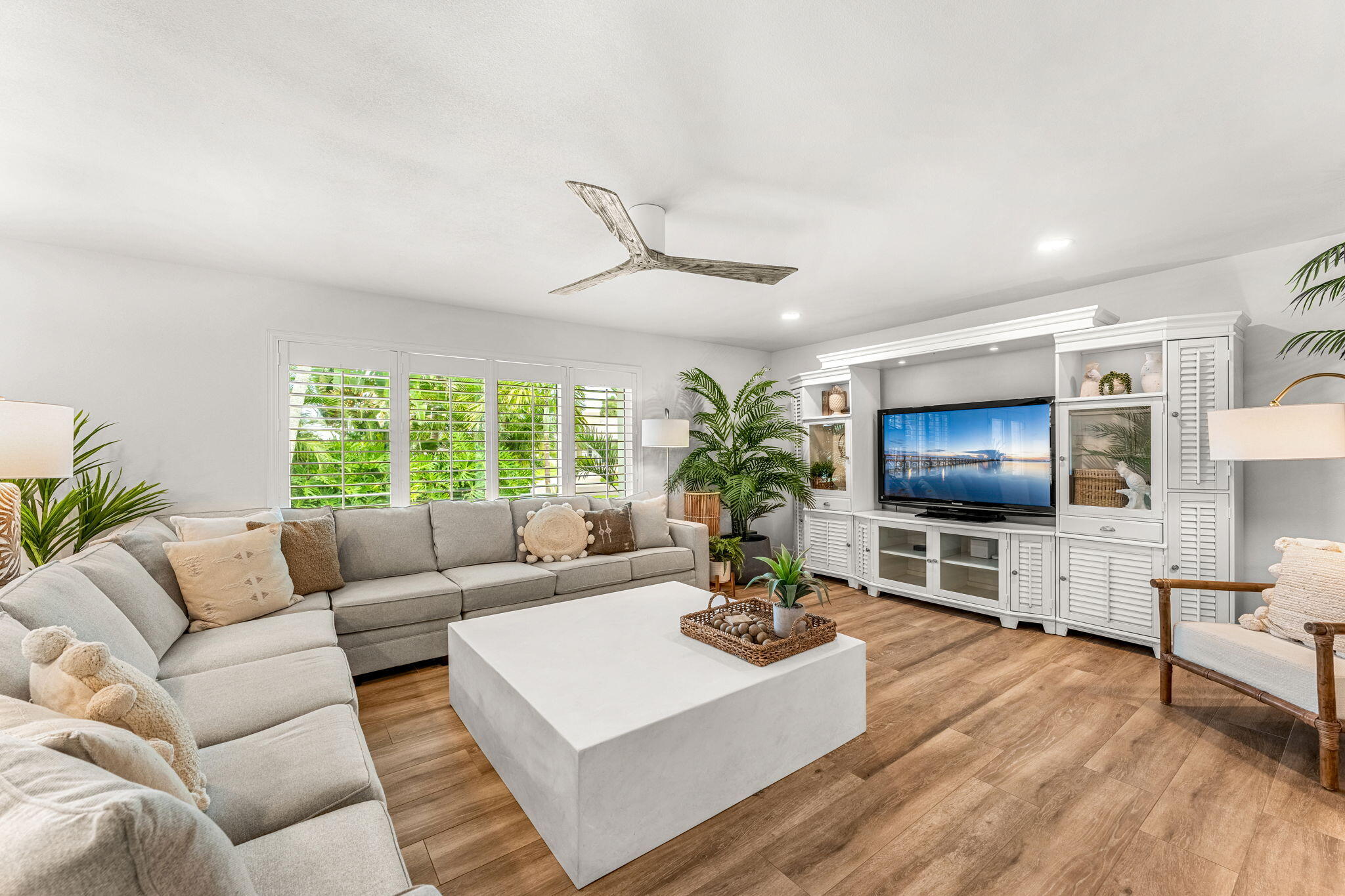 2240 Sea Horse Drive