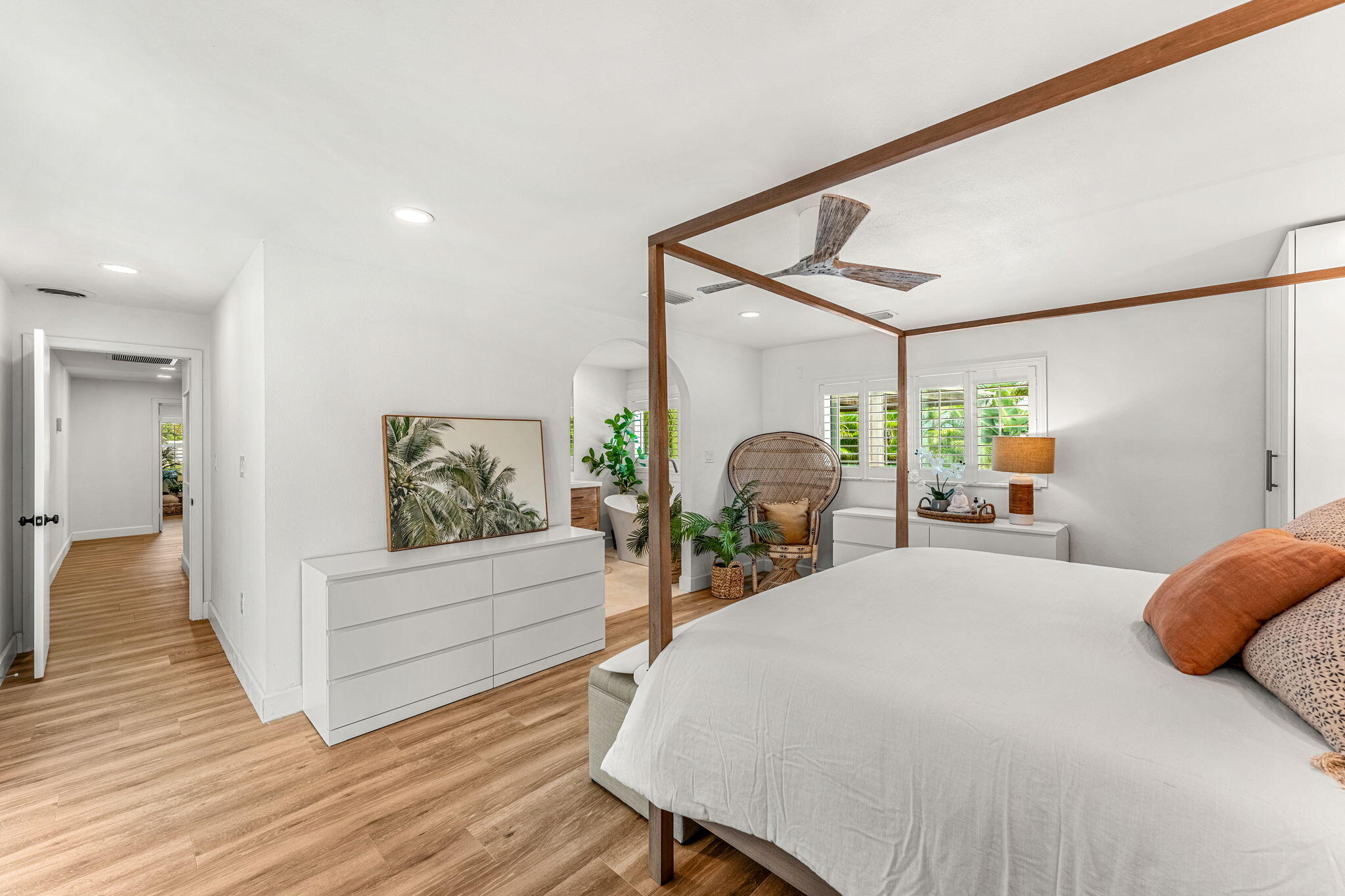 2240 Sea Horse Drive