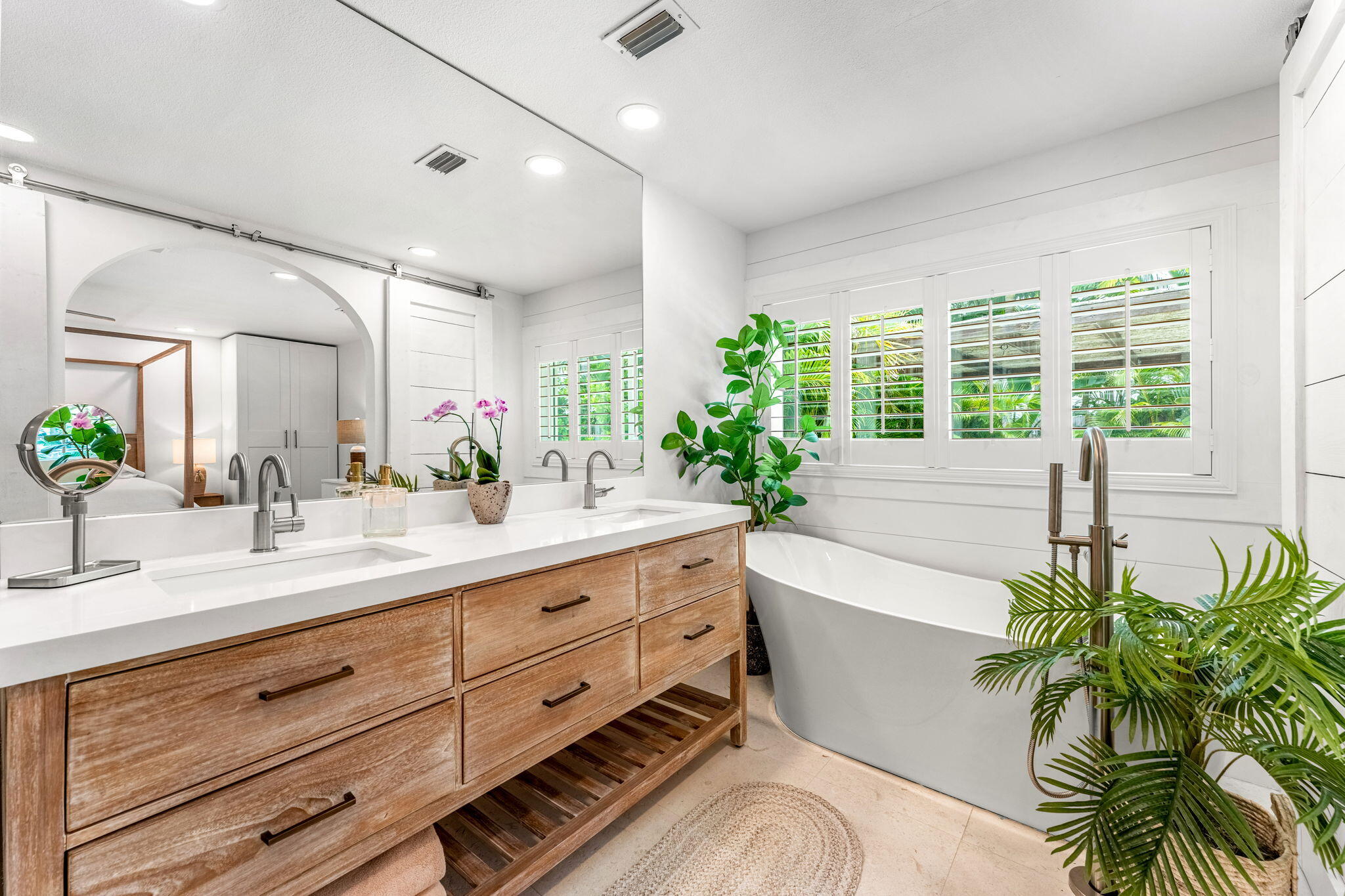 2240 Sea Horse Drive