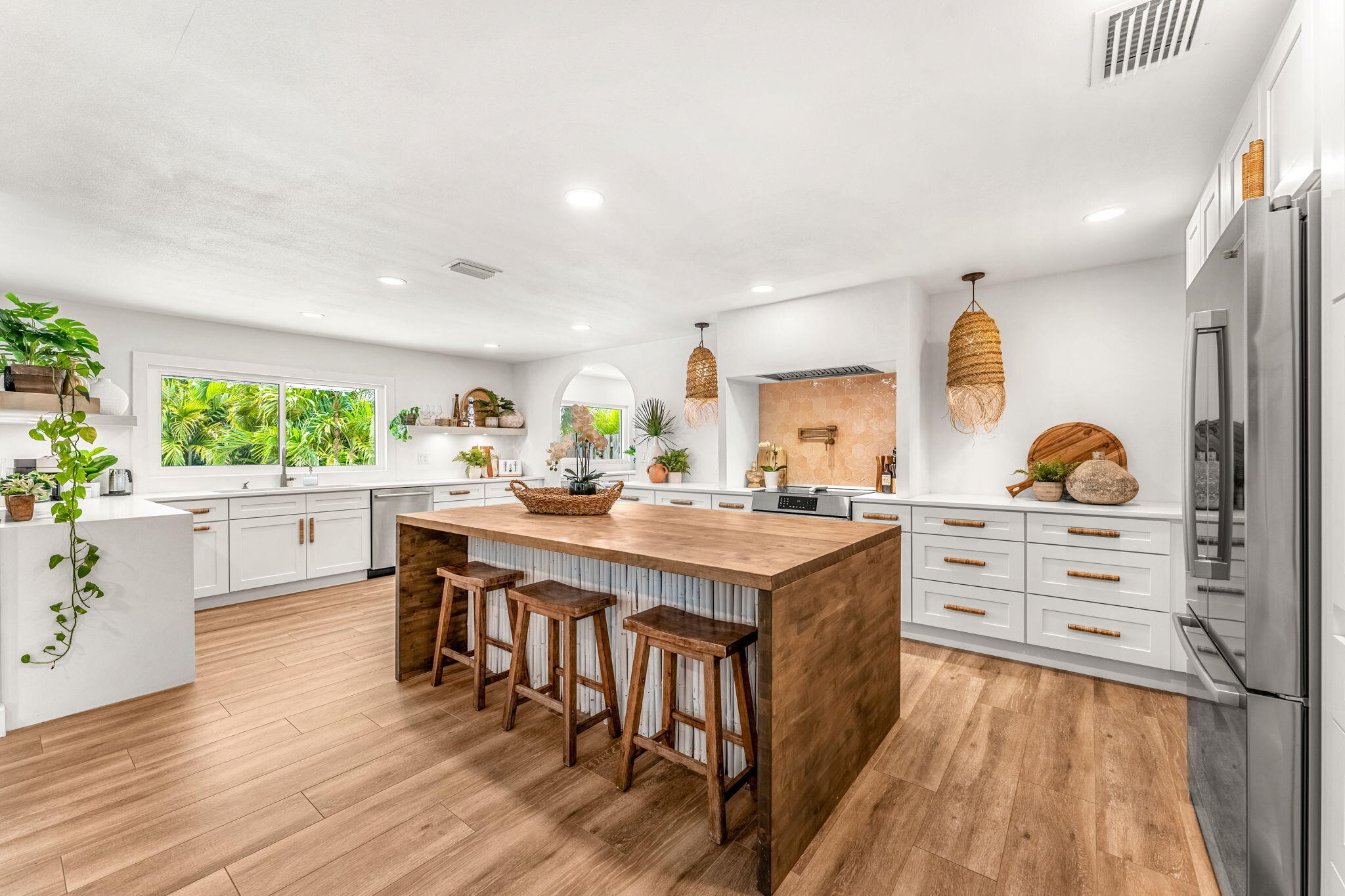 2240 Sea Horse Drive